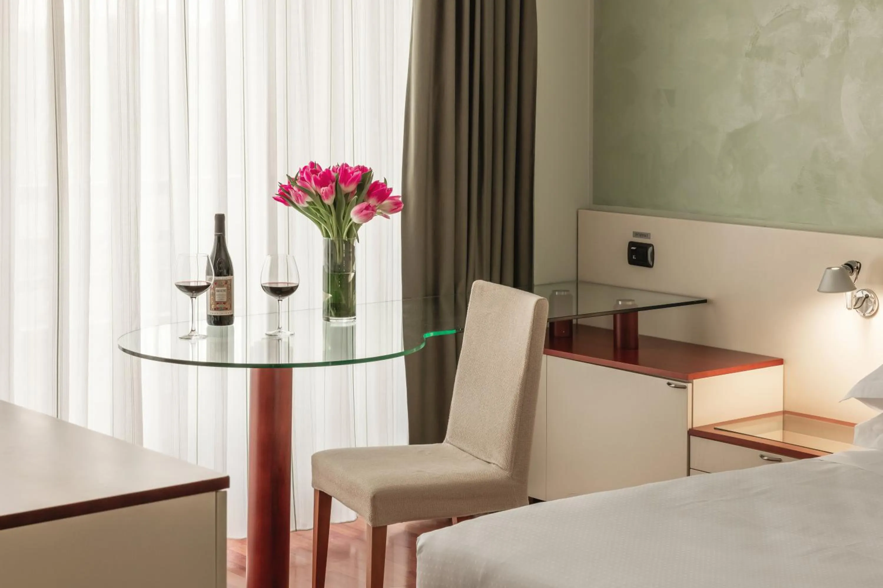 Bedroom in Hotel Leonardo da Vinci