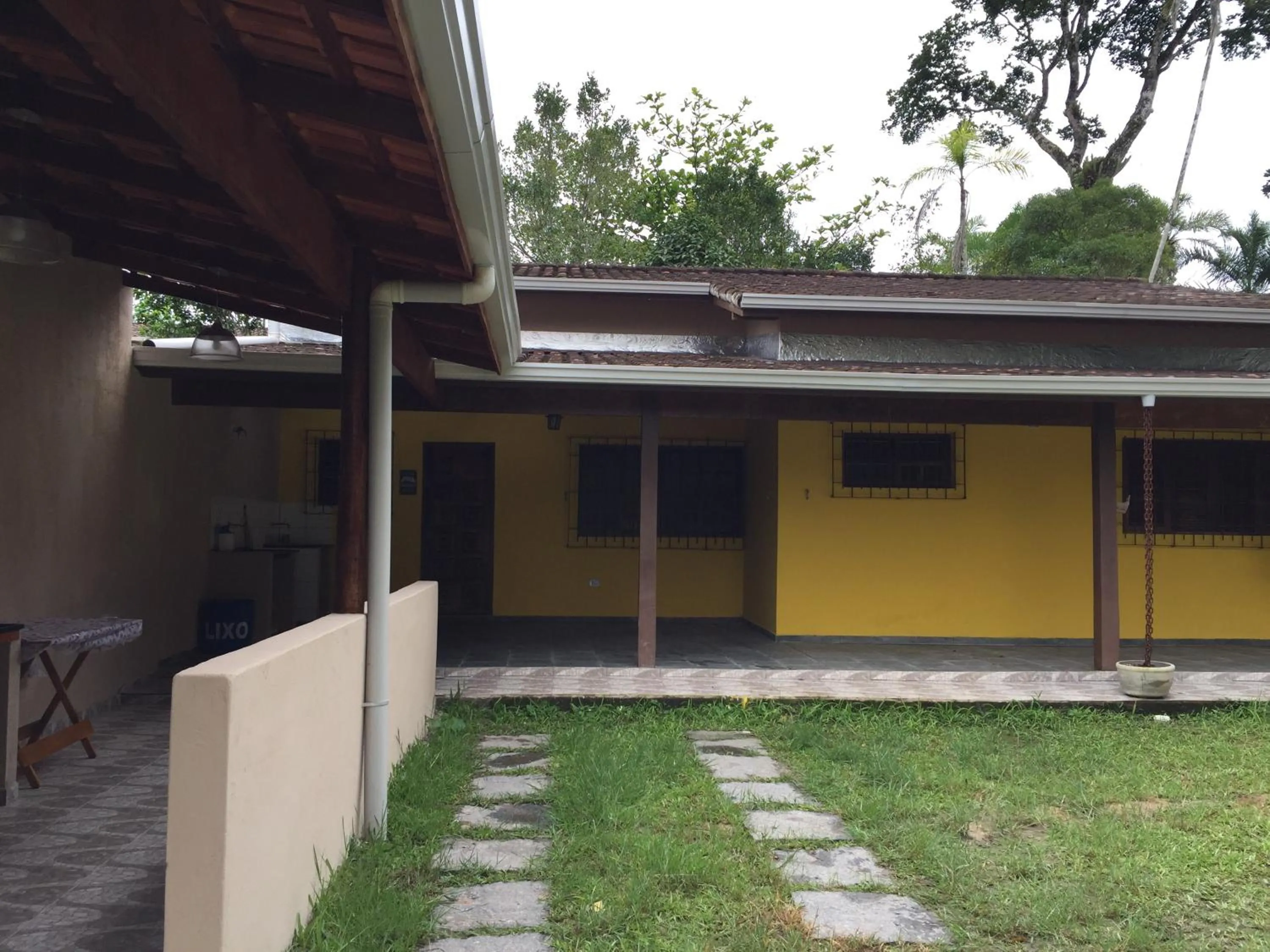 Casa em frente à praia Boracéia