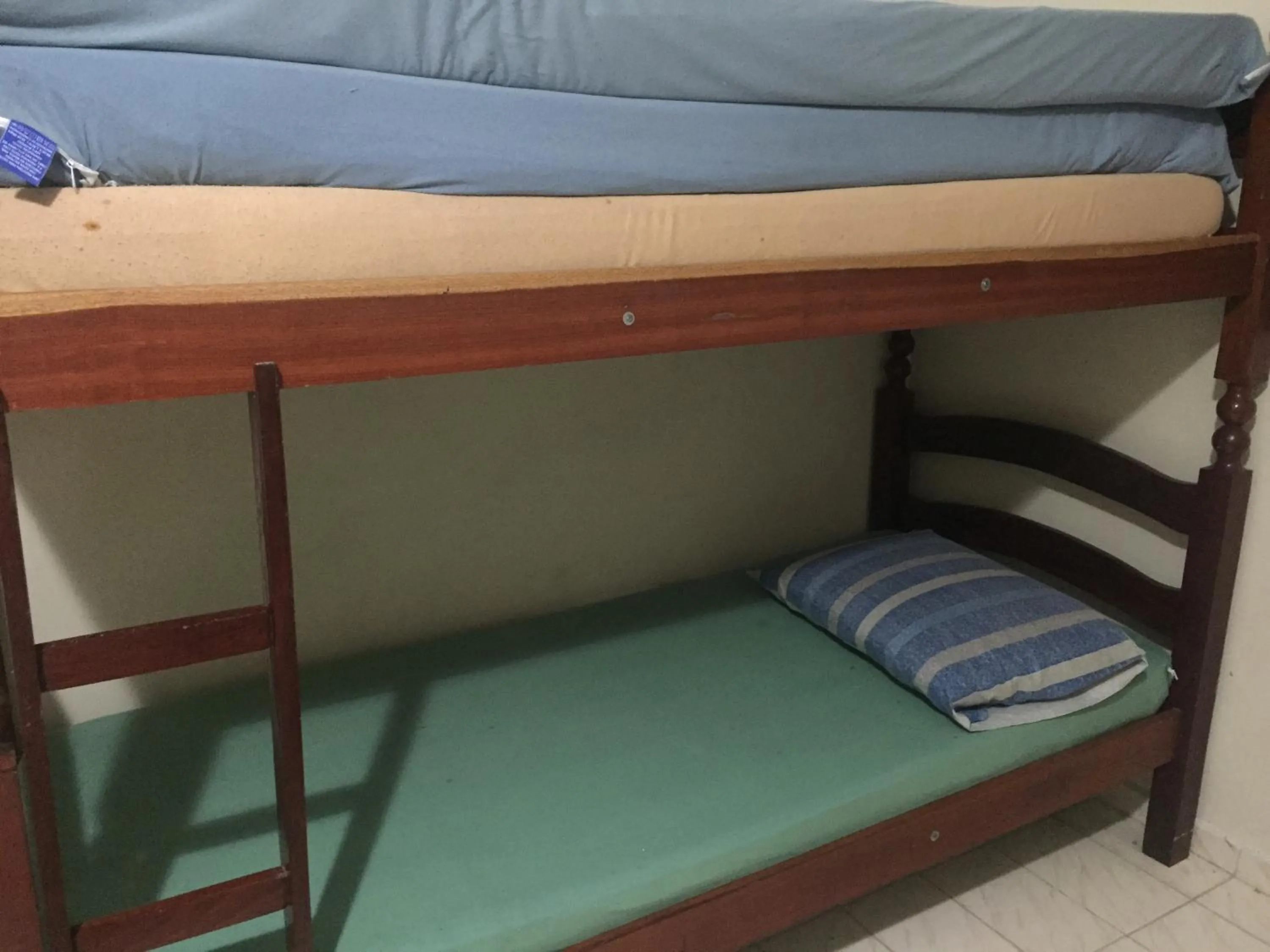 bunk bed, Bed in Casa em frente à praia Boracéia