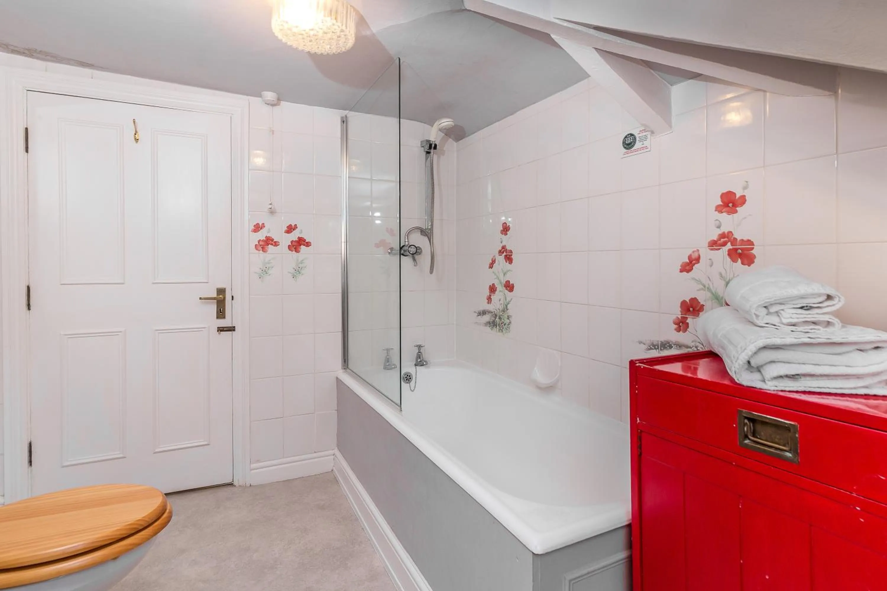 The Lynch Country House