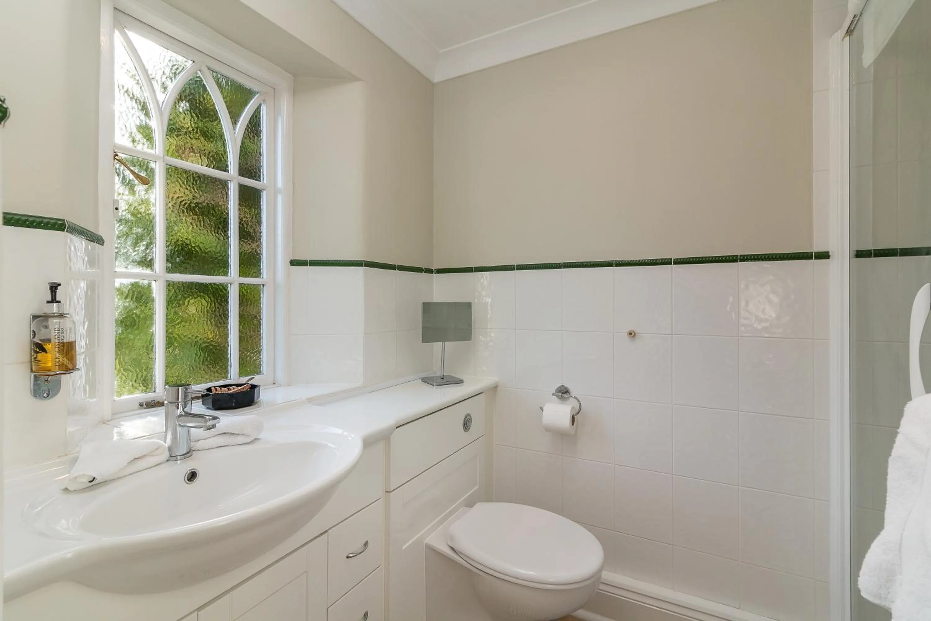 The Lynch Country House