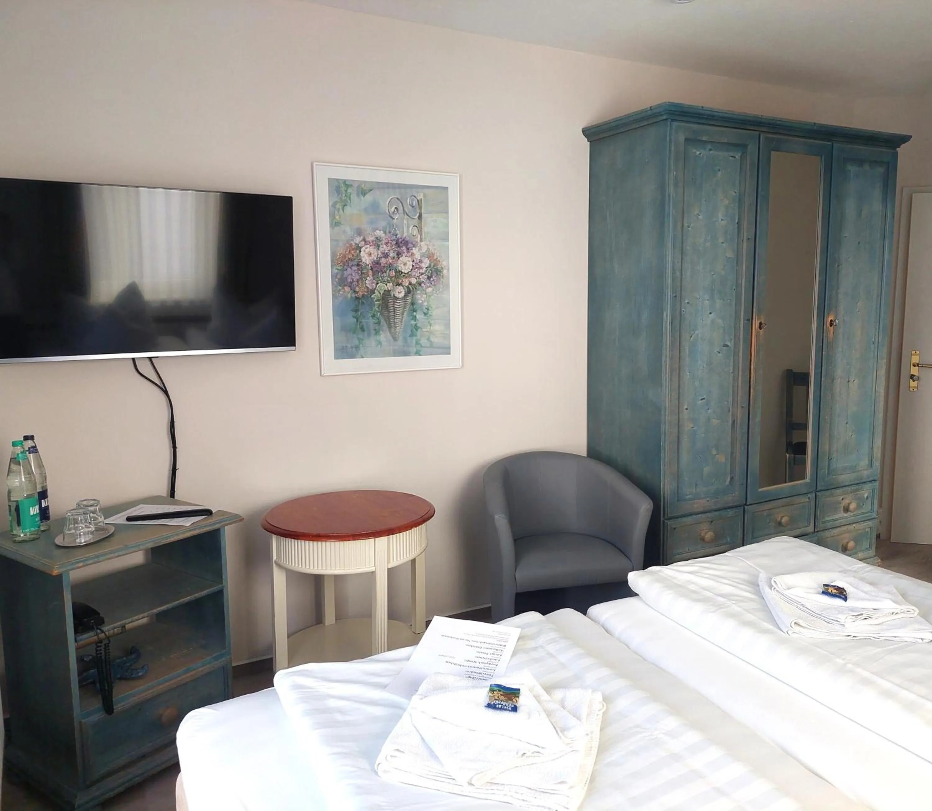 Photo of the whole room, Bed in Hotel Villa Weststrand