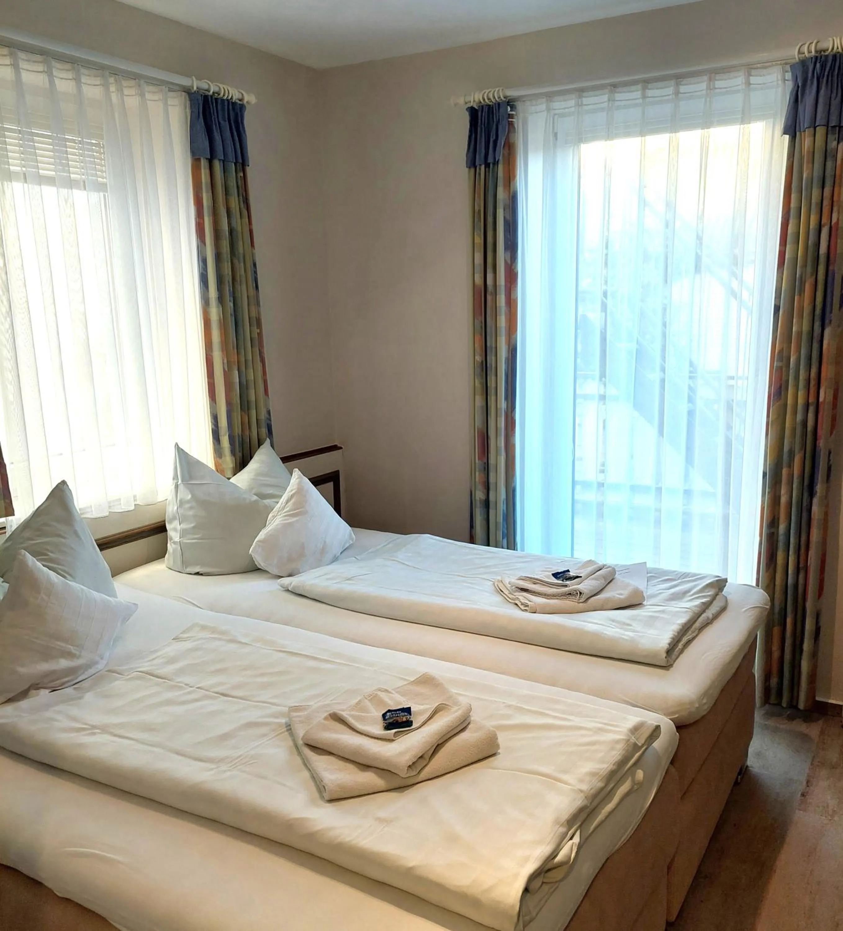 Photo of the whole room, Bed in Hotel Villa Weststrand