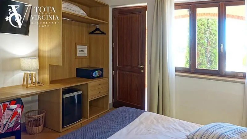 Bed in Tota Virginia Antico Podere