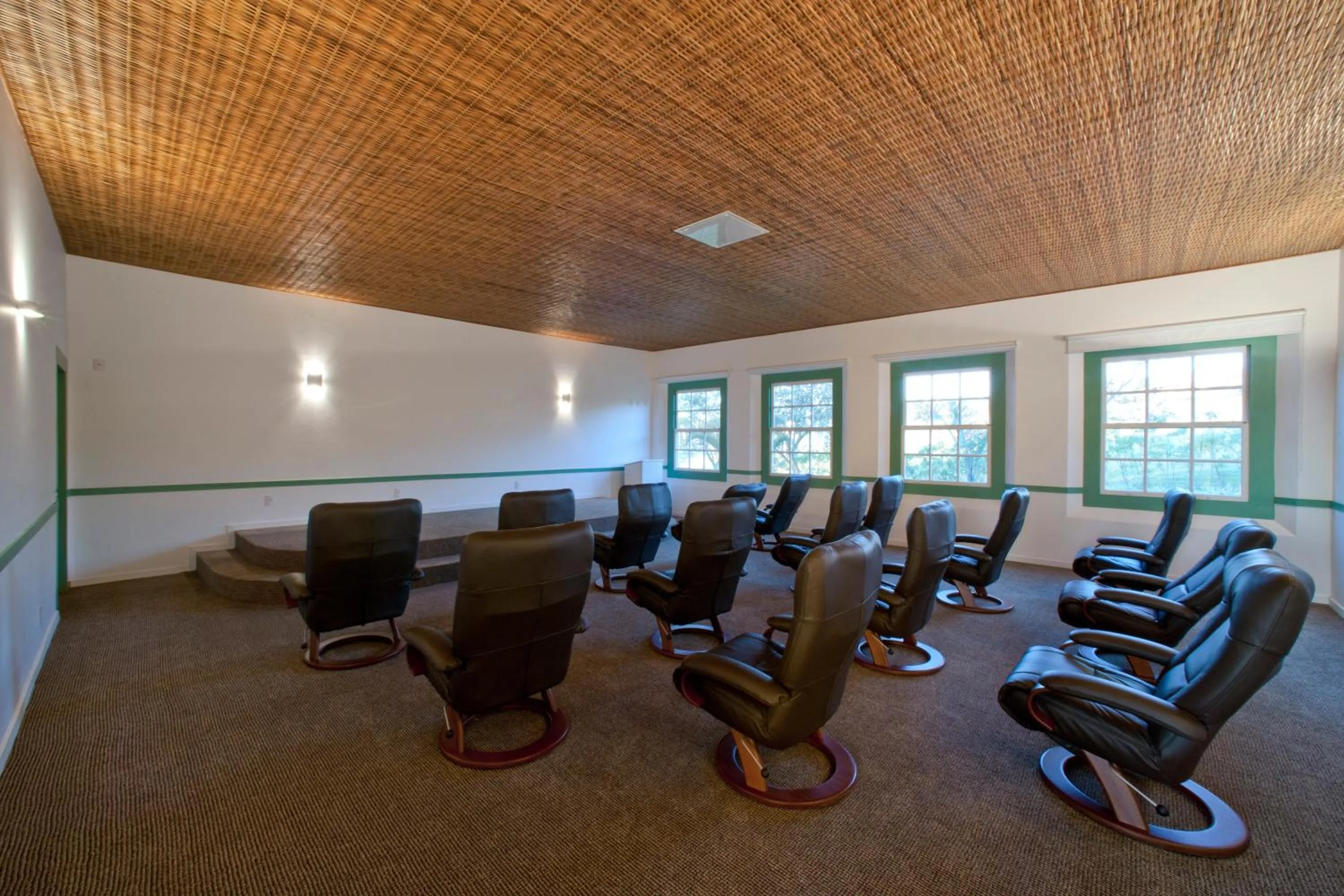 Entertainment in Lake Vilas Charm Hotel & SPA