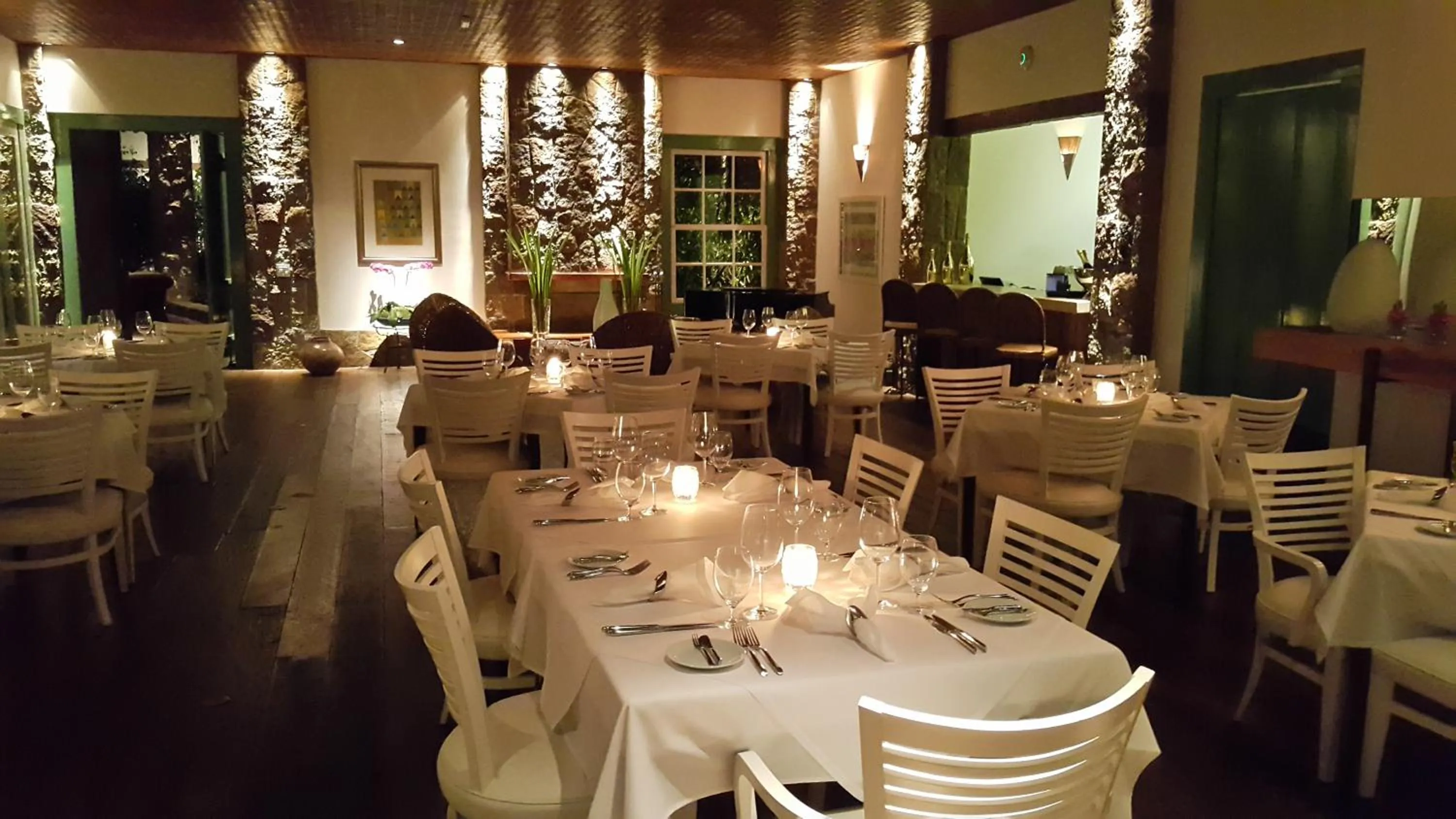Restaurant/places to eat in Lake Vilas Charm Hotel & SPA