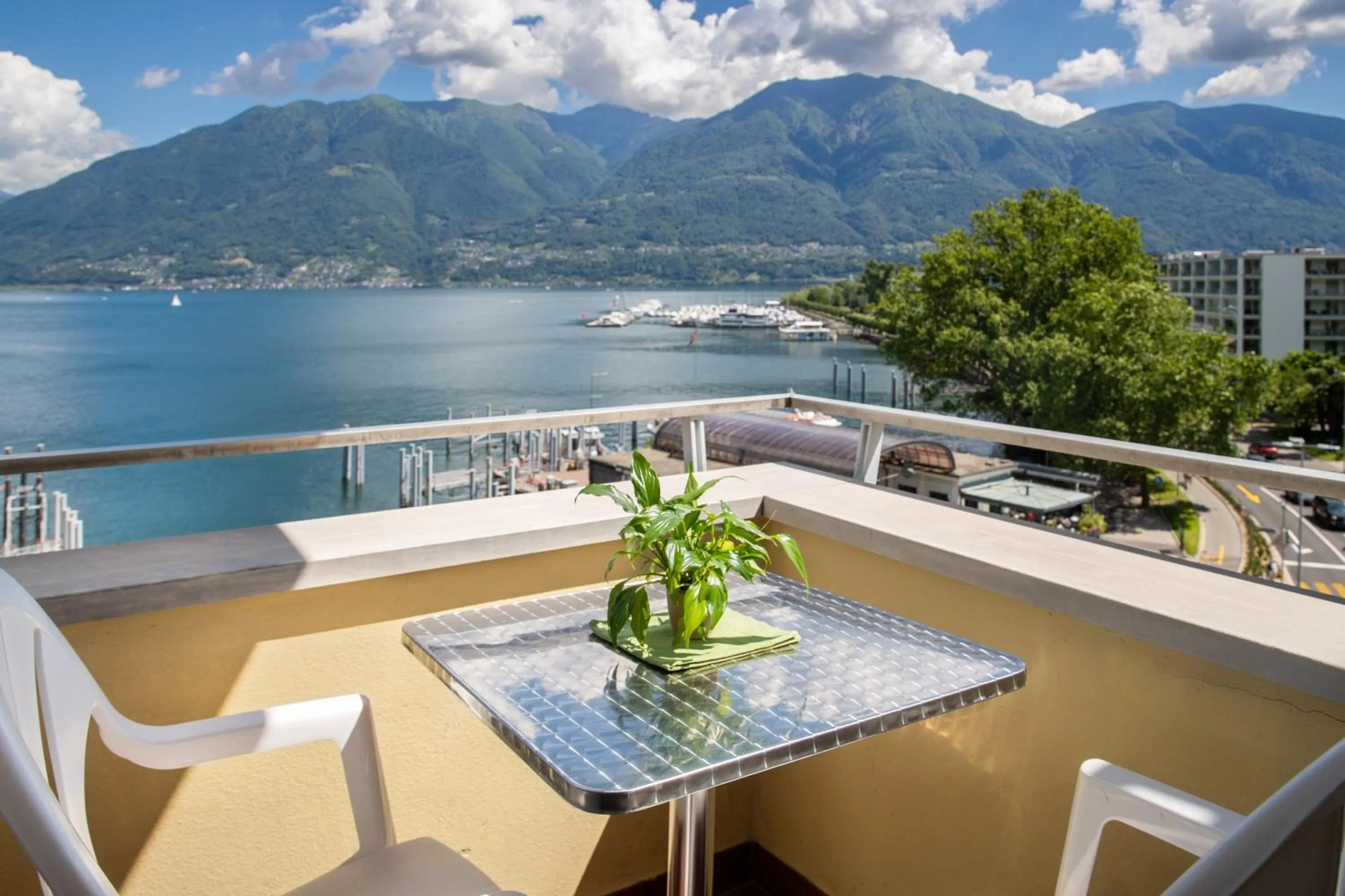 Balcony/Terrace in Hotel Rondinella Locarno