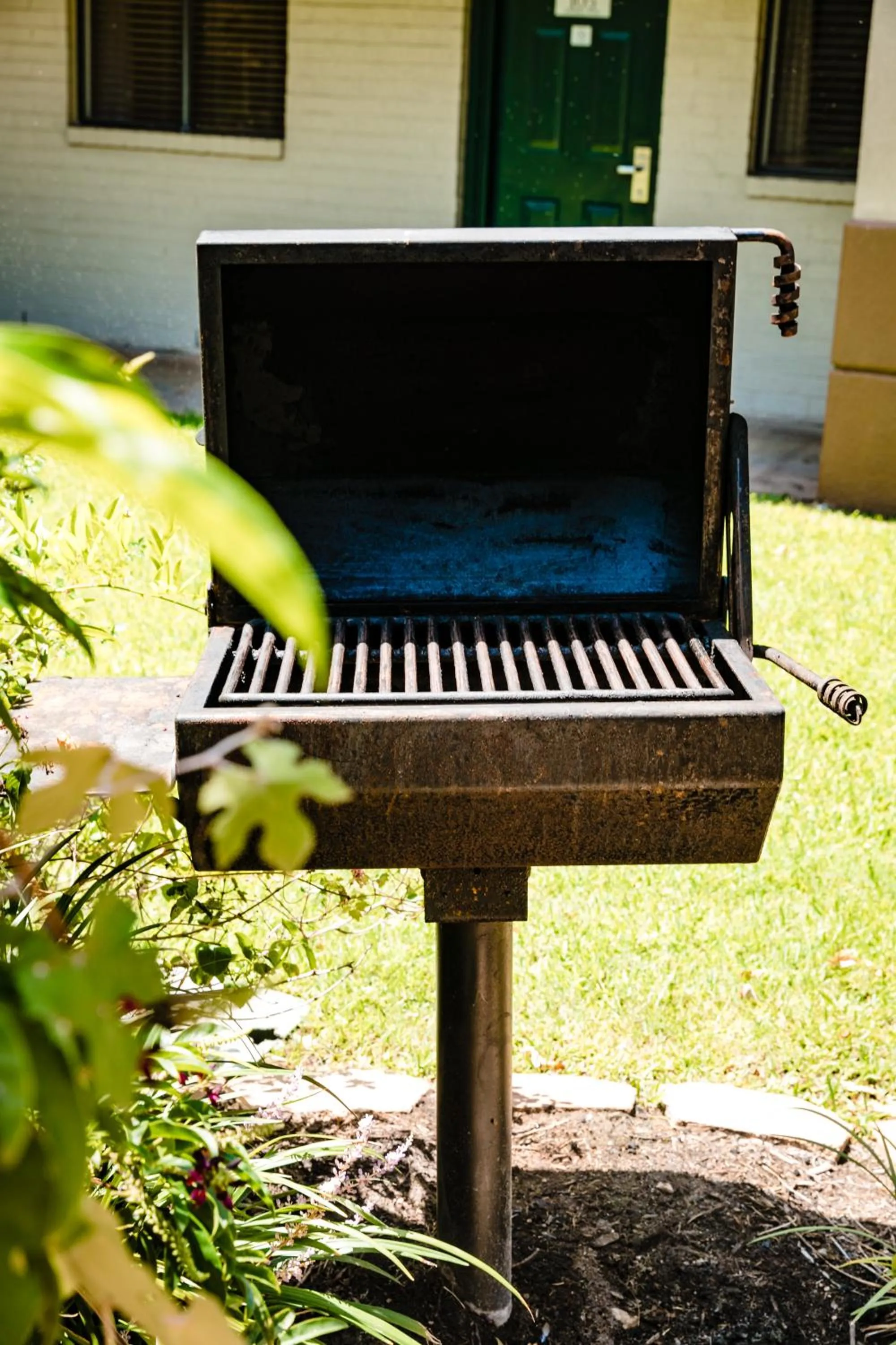 BBQ facilities in Vineyard Court Designer Suites Hotel