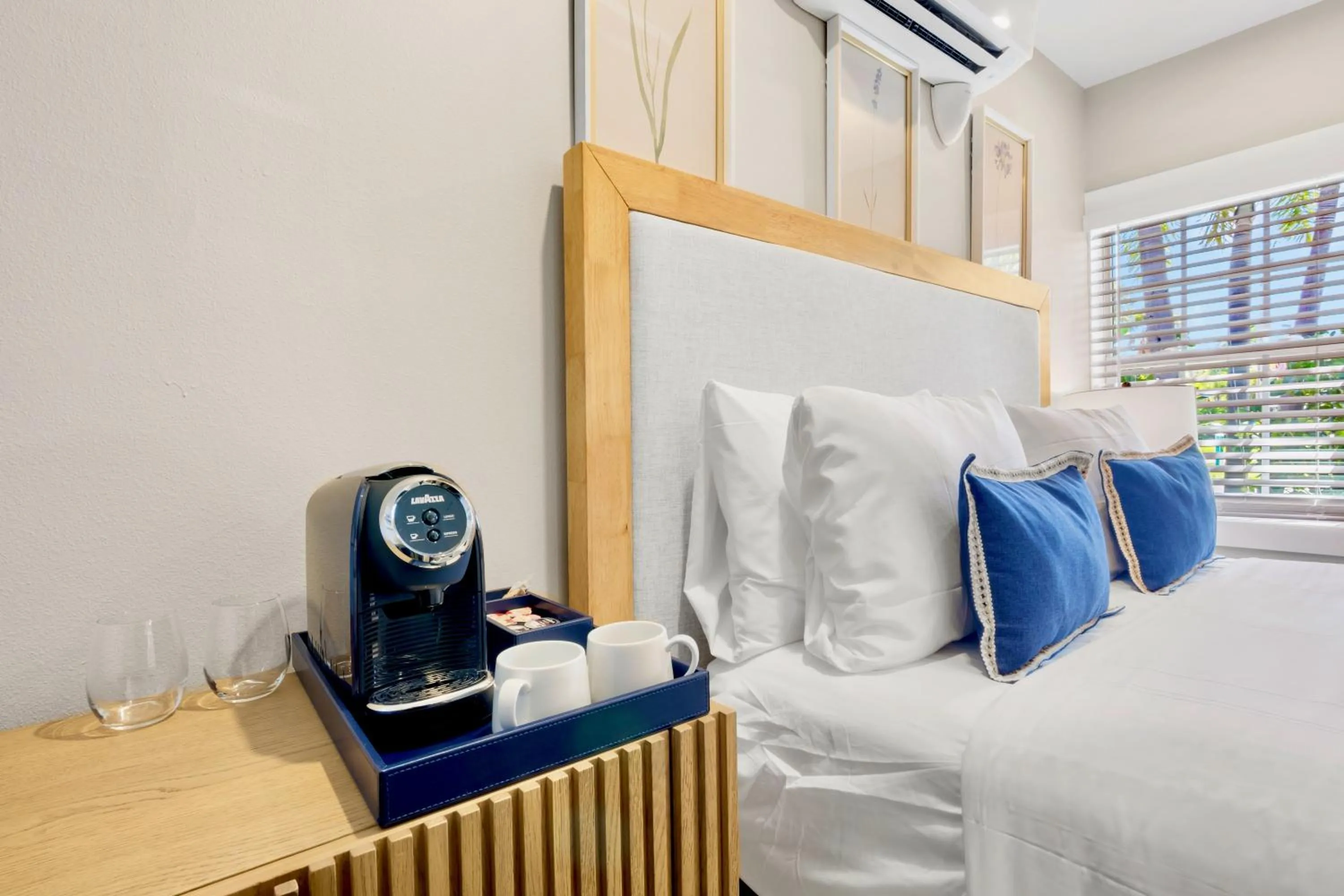 Bed in Haley's at Anna Maria Island Inn