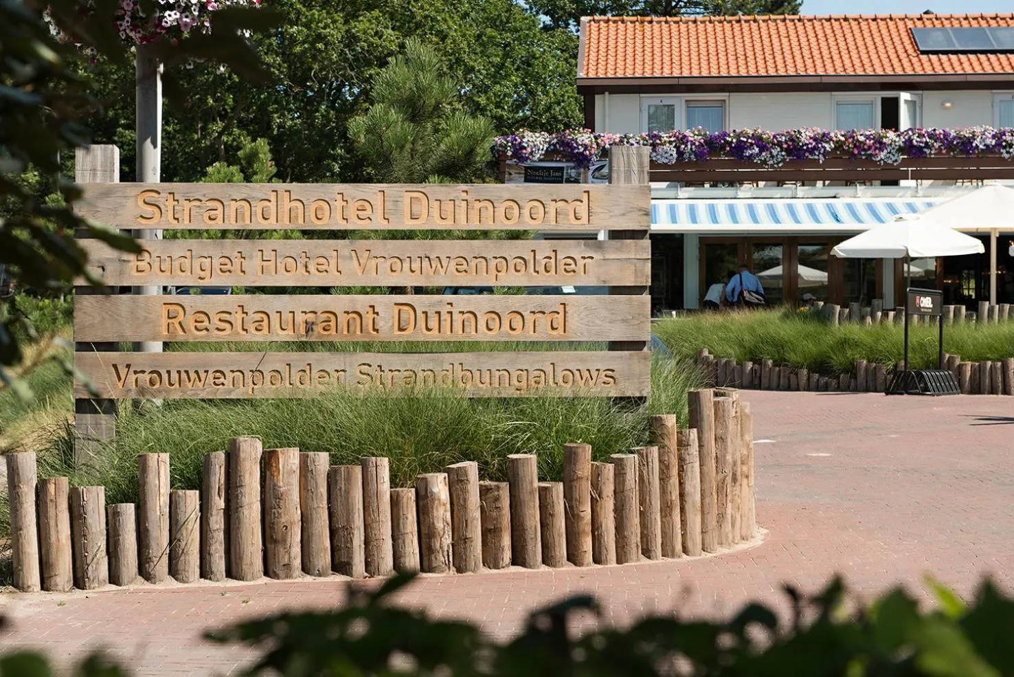 Logo/Certificate/Sign in Strandhotel Duinoord