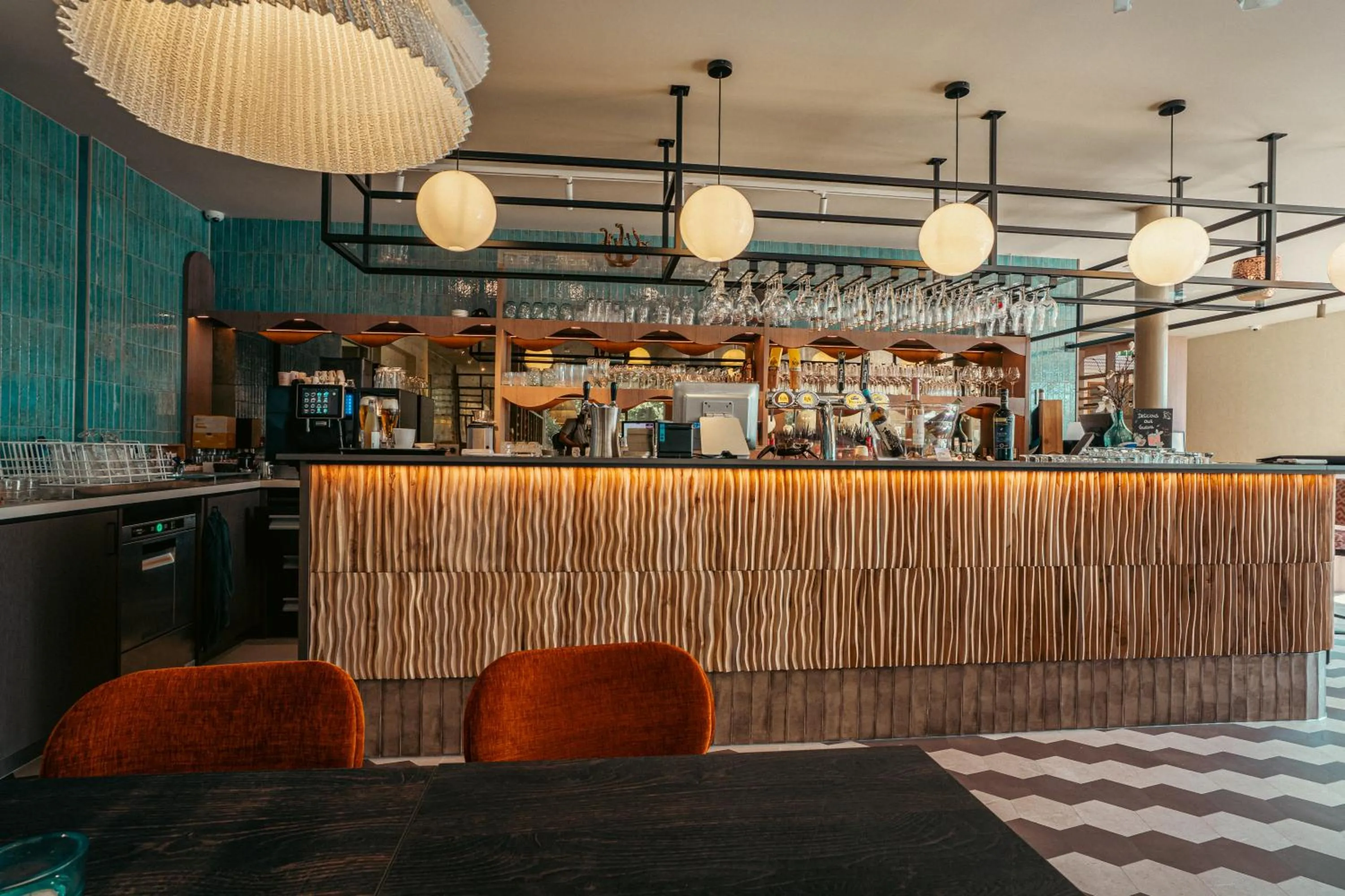 Restaurant/places to eat in Strandhotel Duinoord