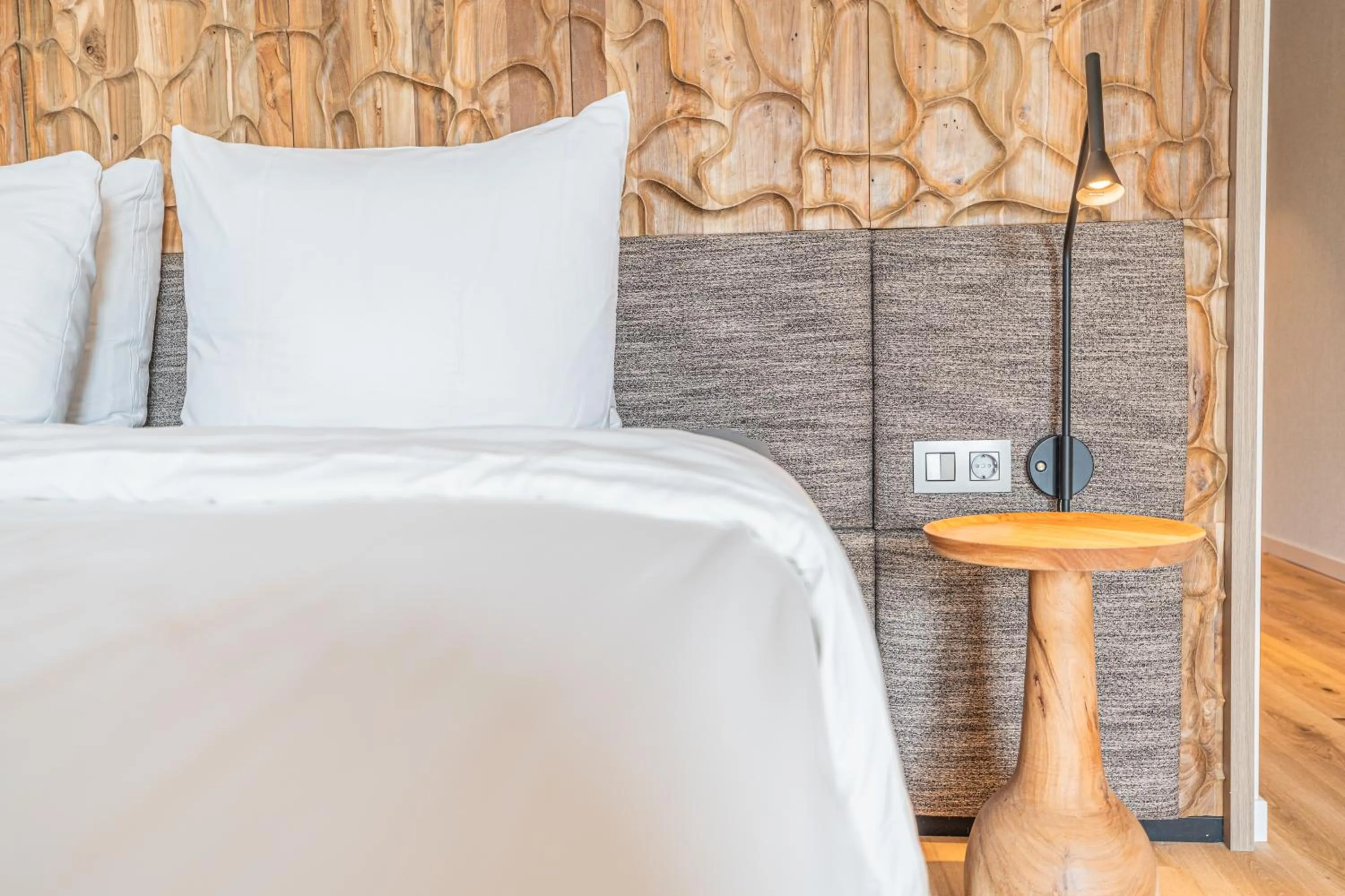 Bed in Strandhotel Duinoord