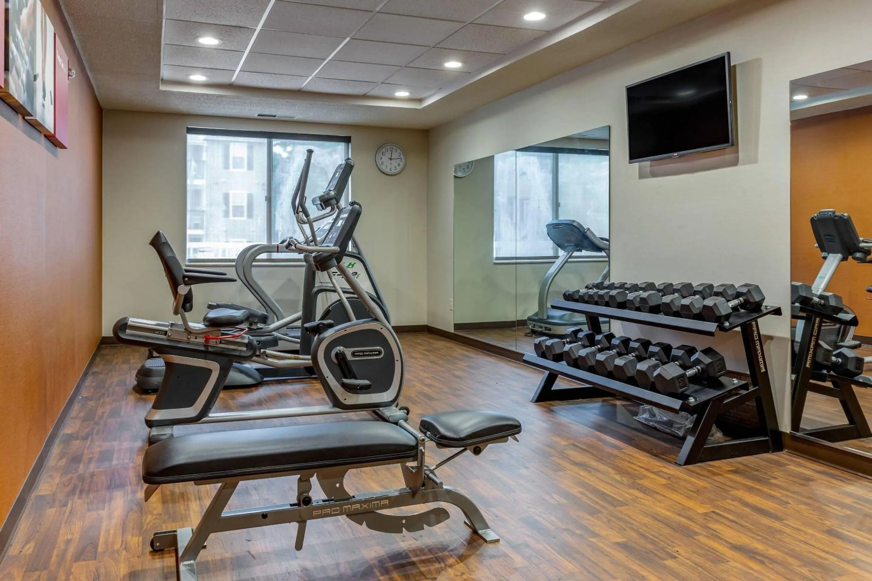 Fitness centre/facilities in Comfort Suites Dover University Area