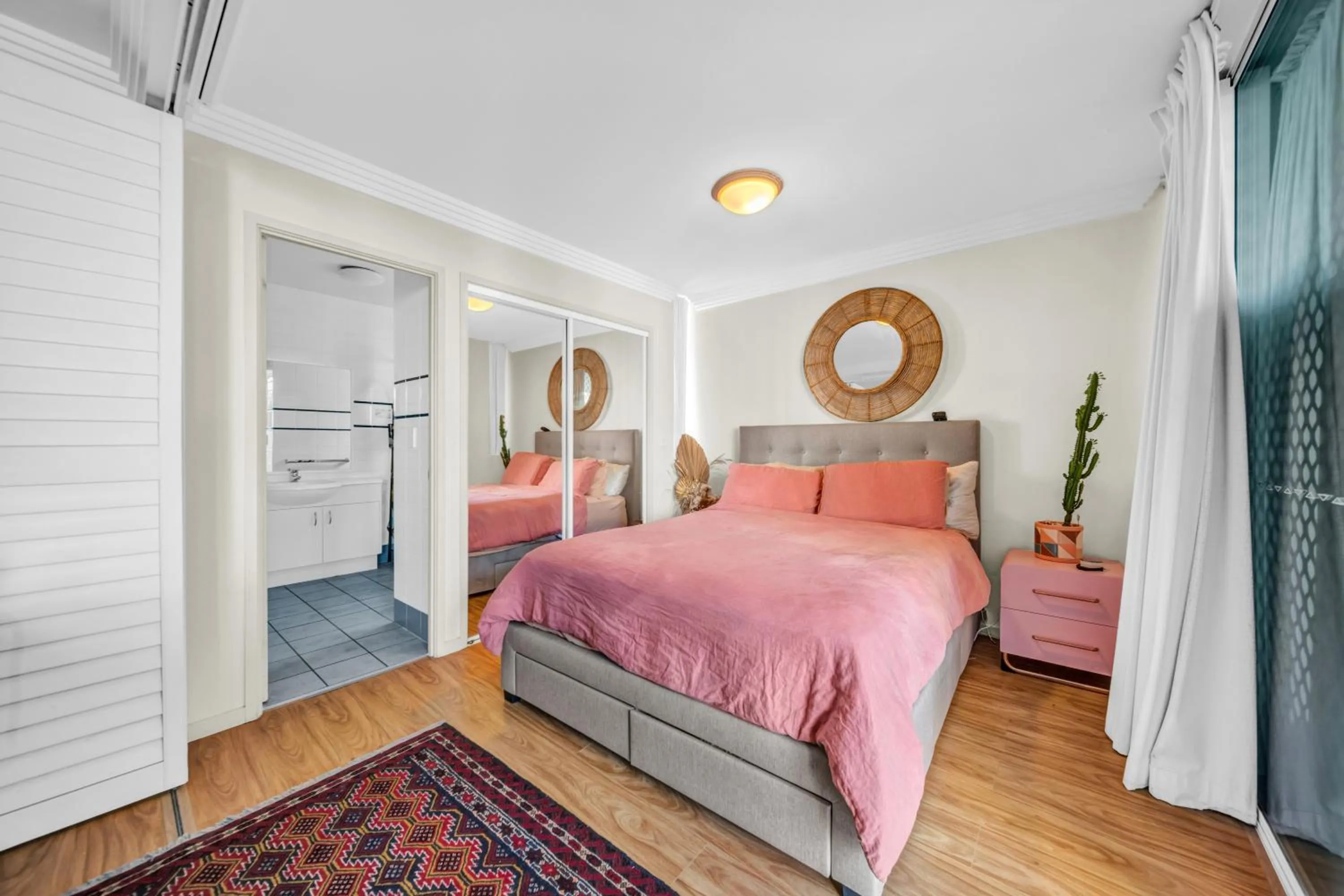 Bed in Santa Anne By The Sea