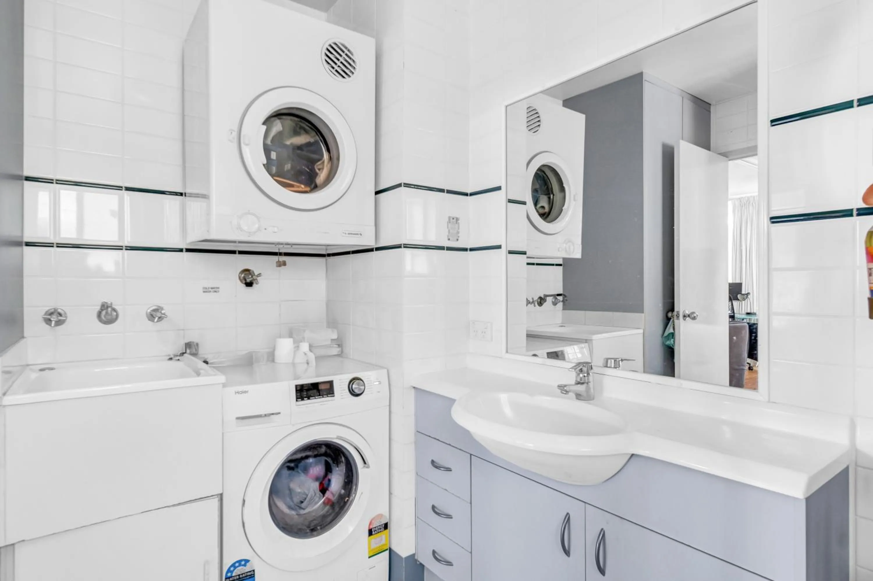 Santa Anne By The Sea