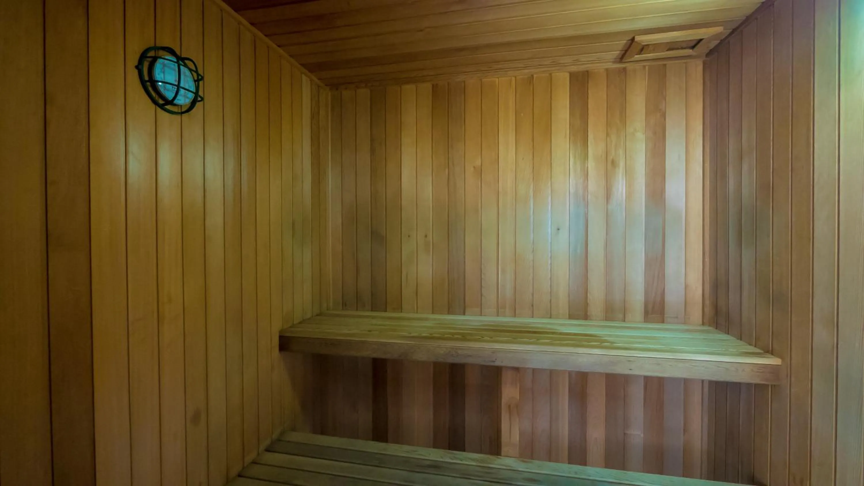 Sauna in Santa Anne By The Sea