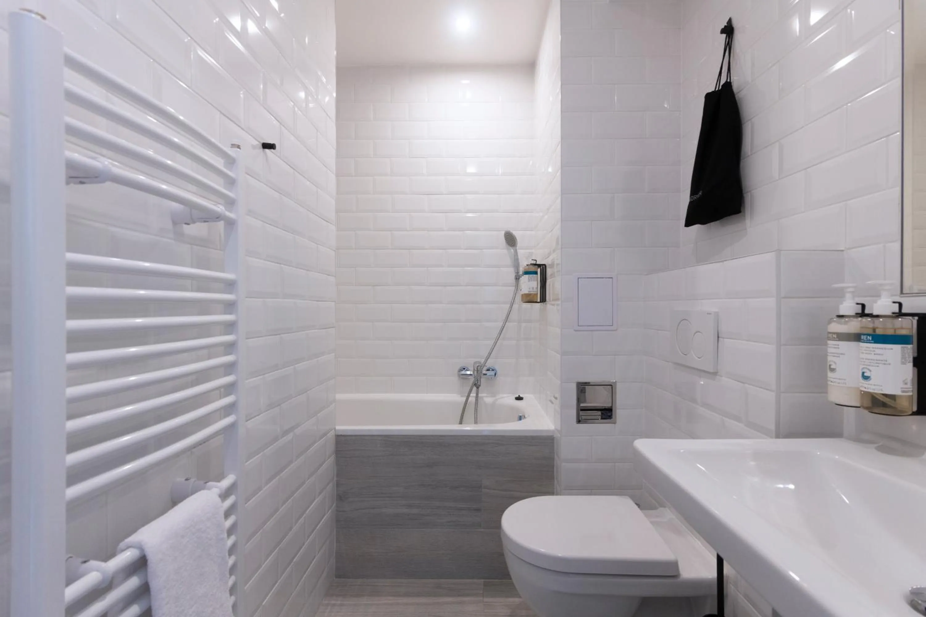 Bathroom in Numa Prague Root