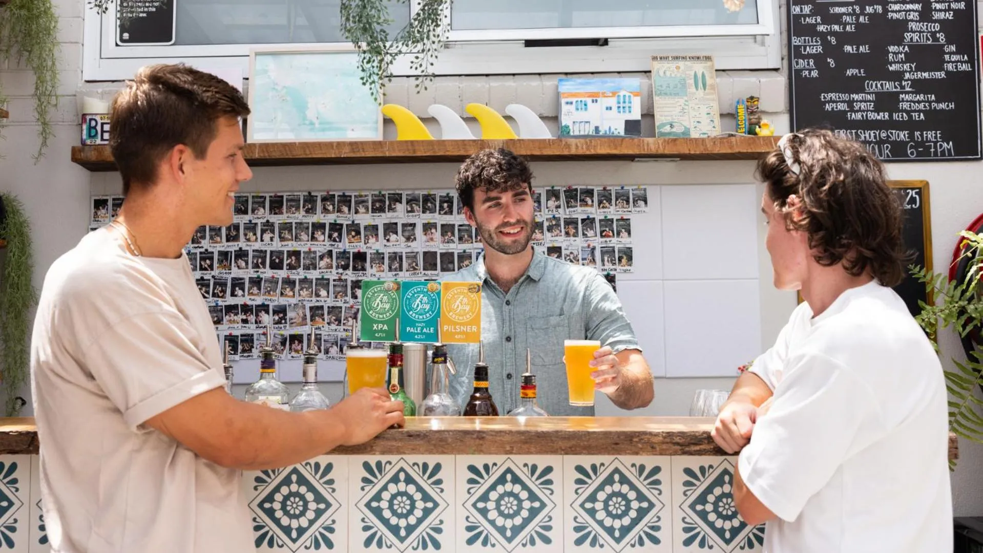 Lounge or bar in Stoke Beach House