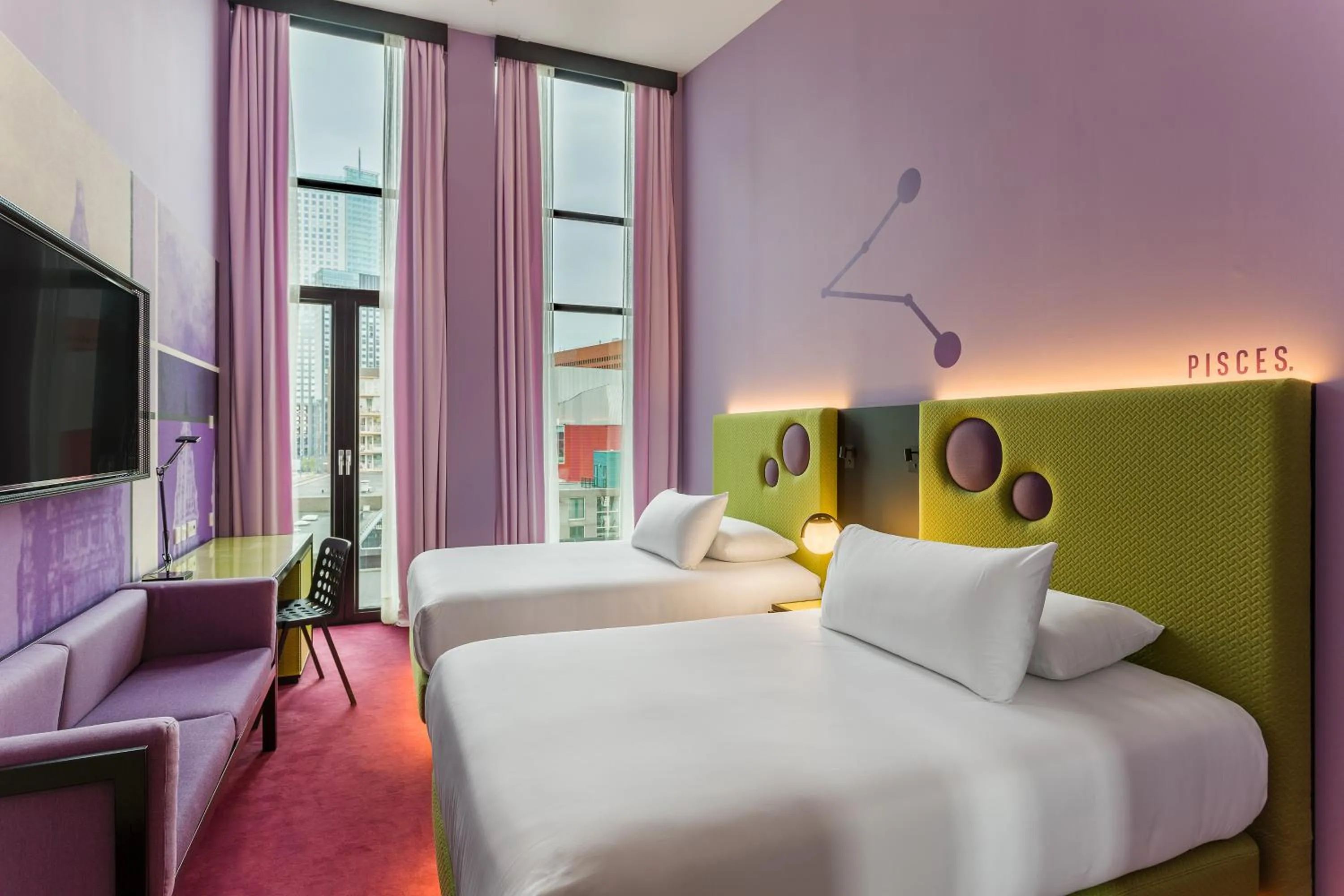 Bedroom, Bed in Room Mate Bruno, Rotterdam