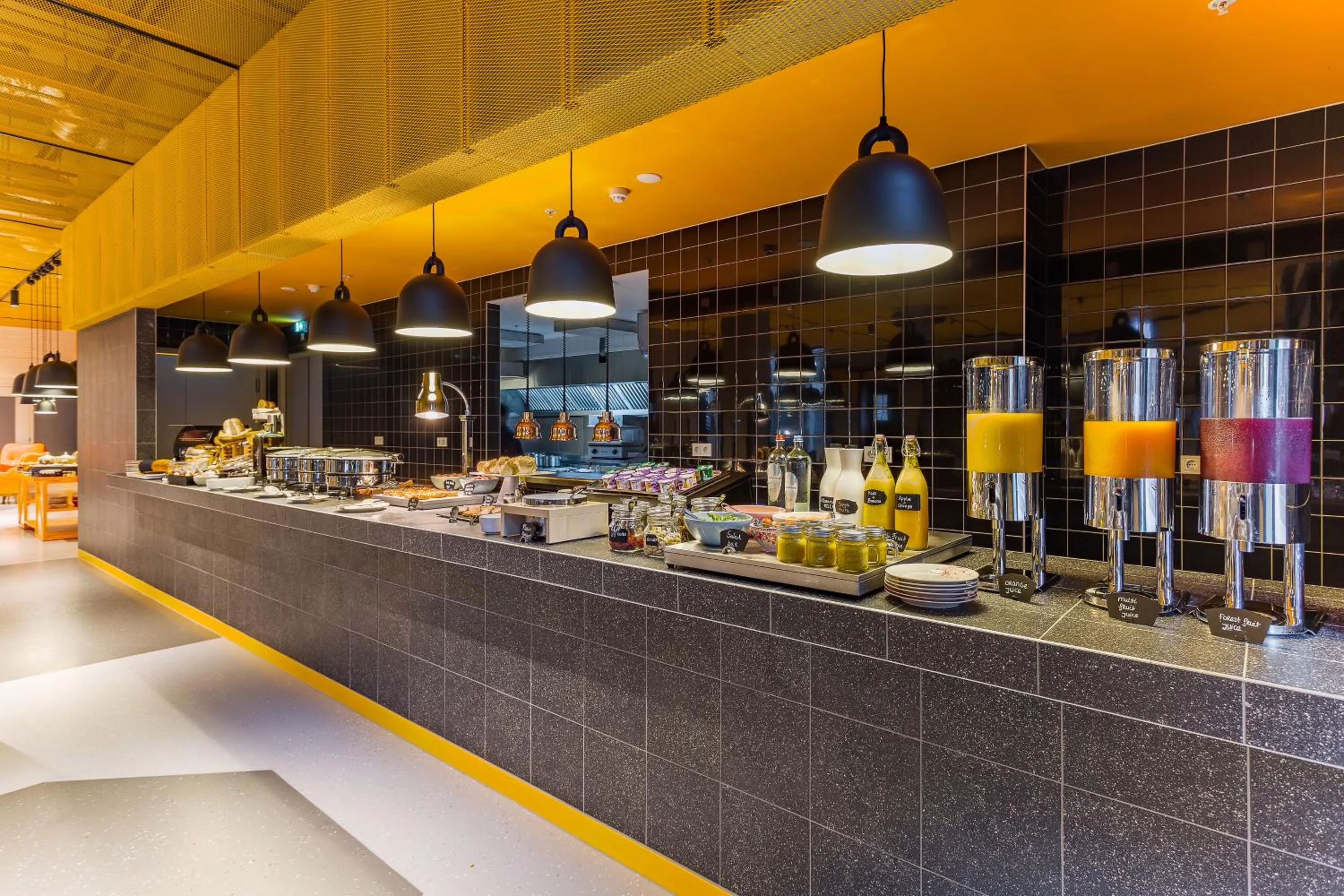 Kitchen or kitchenette in Room Mate Bruno, Rotterdam