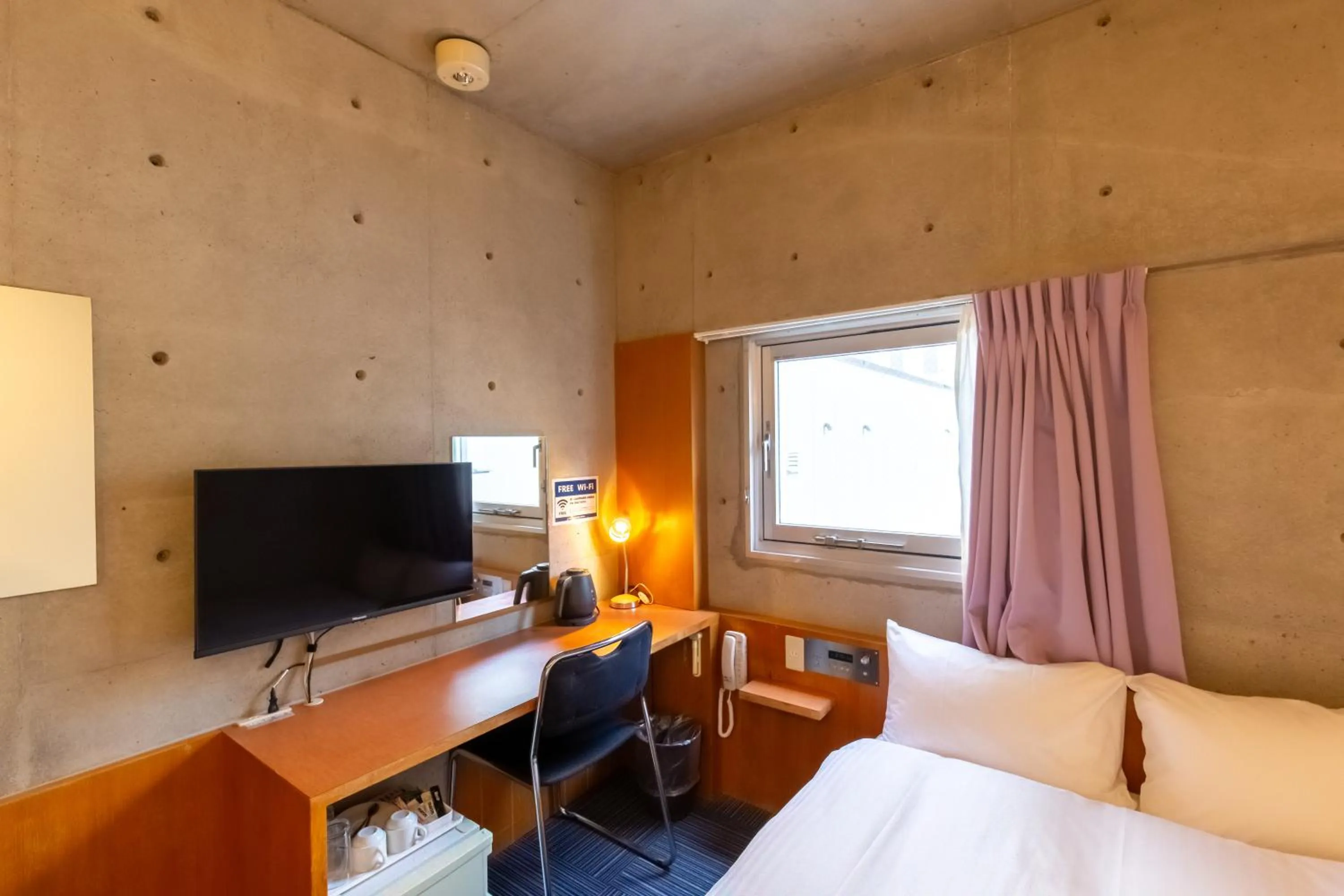 Photo of the whole room, Bed in Hotel Landmark Umeda
