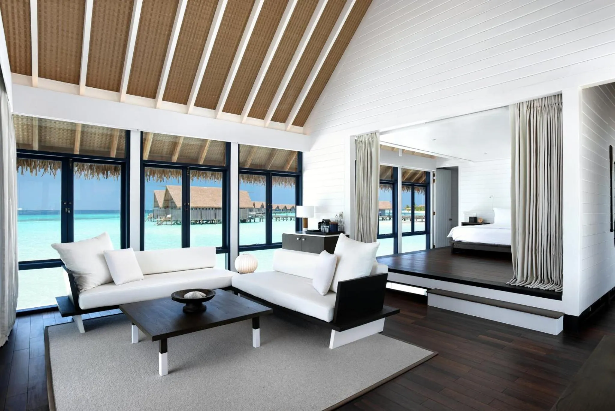 Photo of the whole room, Bed in COMO Cocoa Island