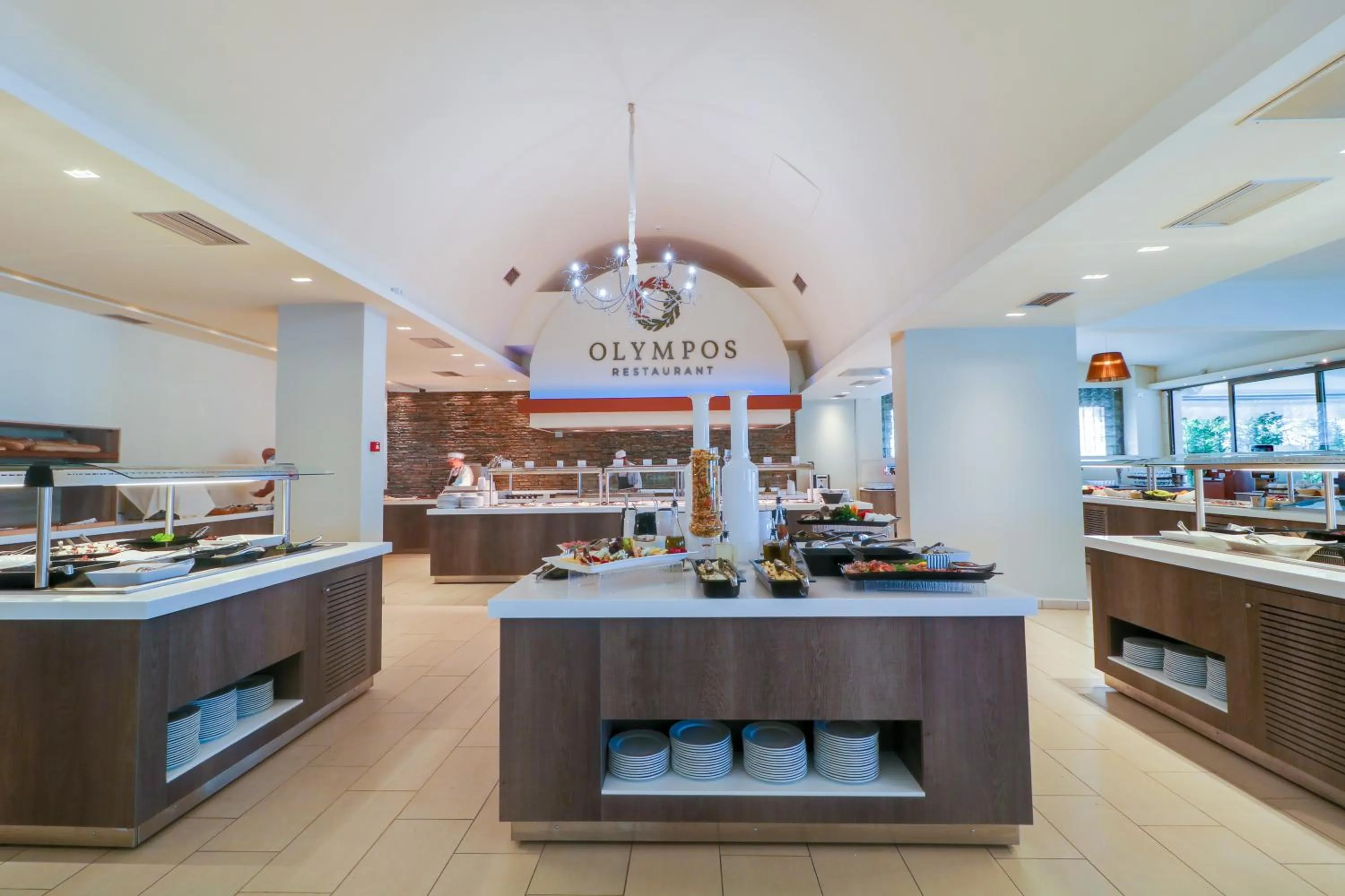 Restaurant/places to eat in Olympian Bay Grand Resort