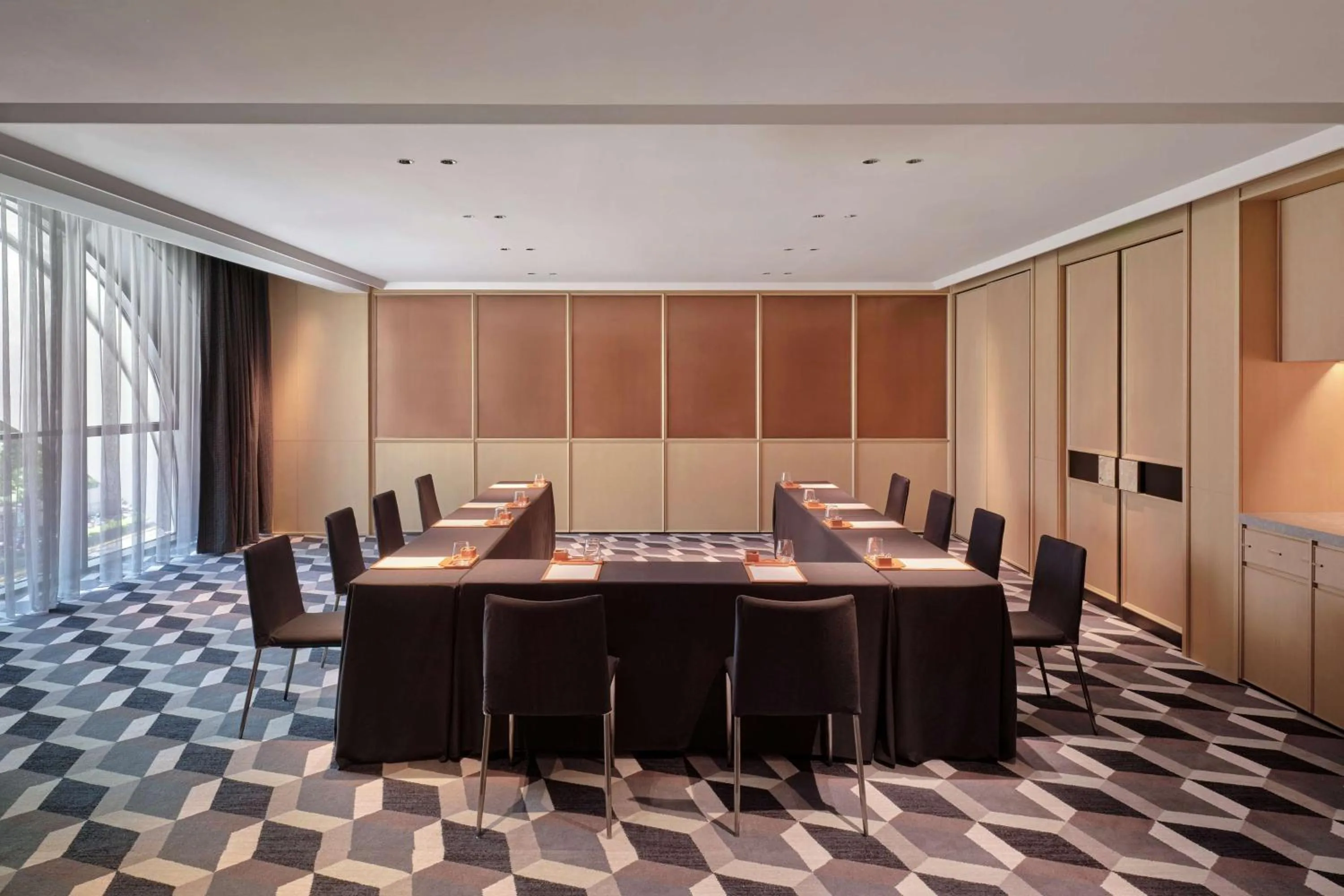 Meeting/conference room in Hyatt Centric Zhongshan Park Shanghai