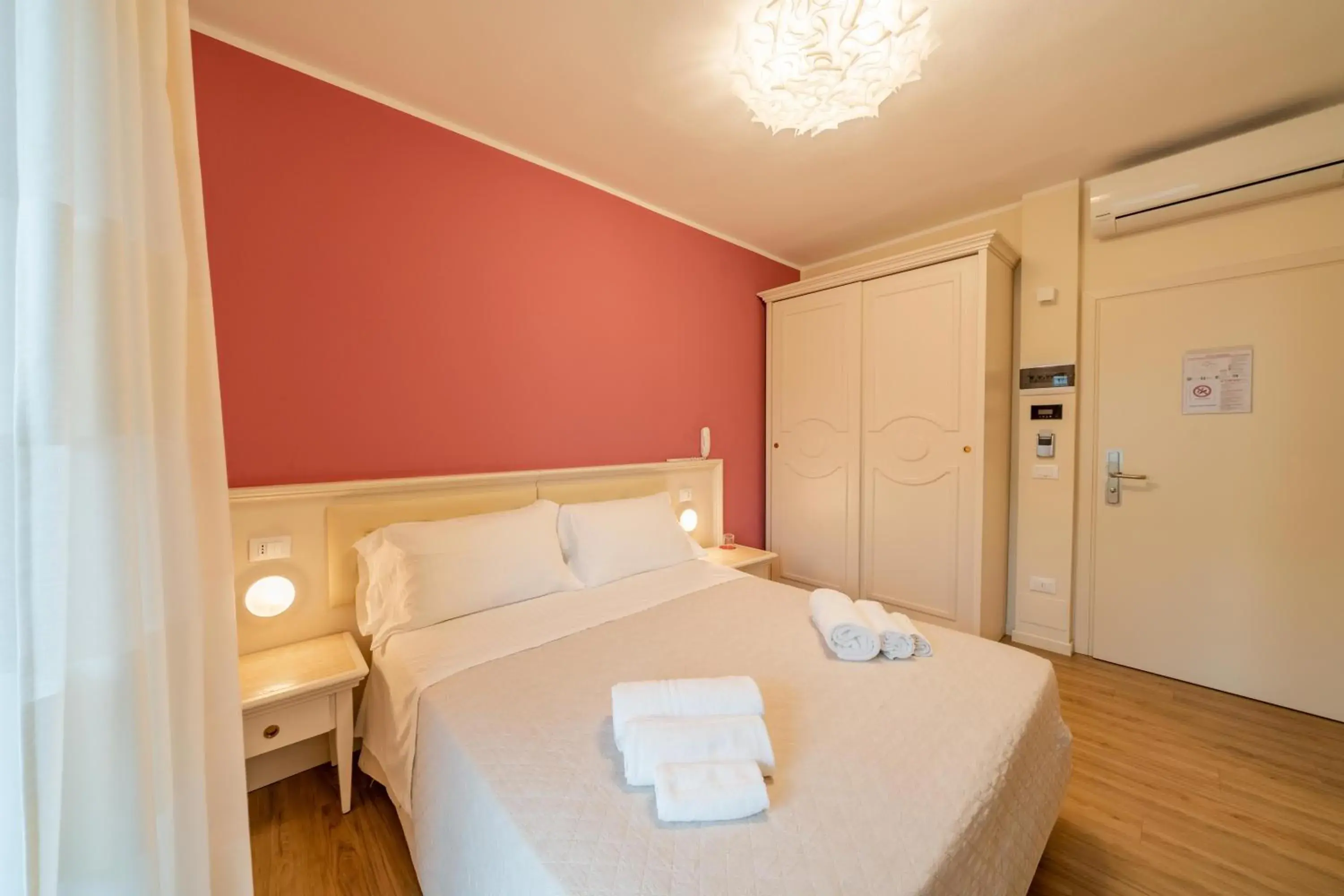 Queen Room in Hotel Orchidea Queen Room in Hotel Orchidea