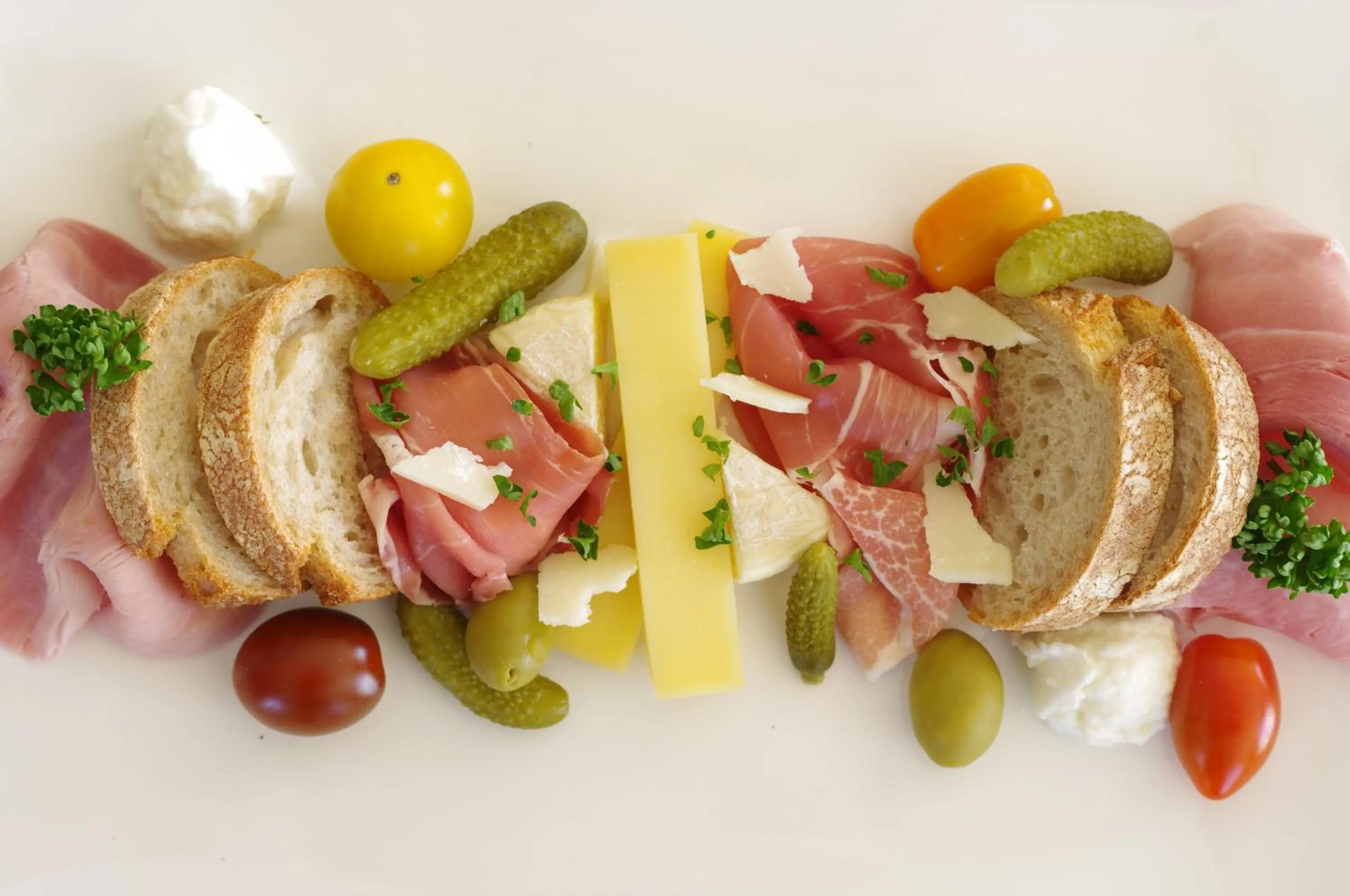 Food in Hôtel La Bastide d'Iris