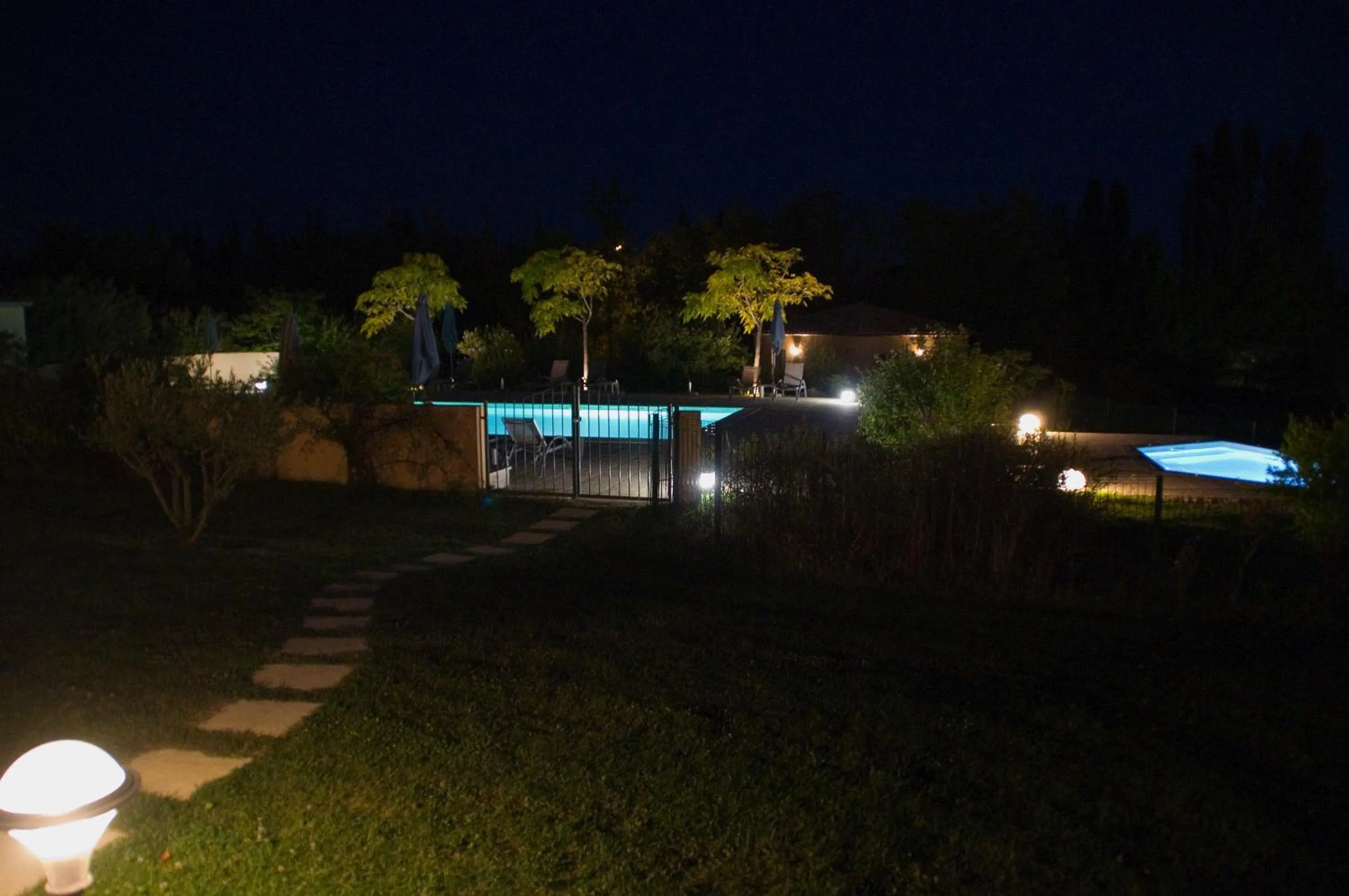 Swimming pool in Hôtel La Bastide d'Iris