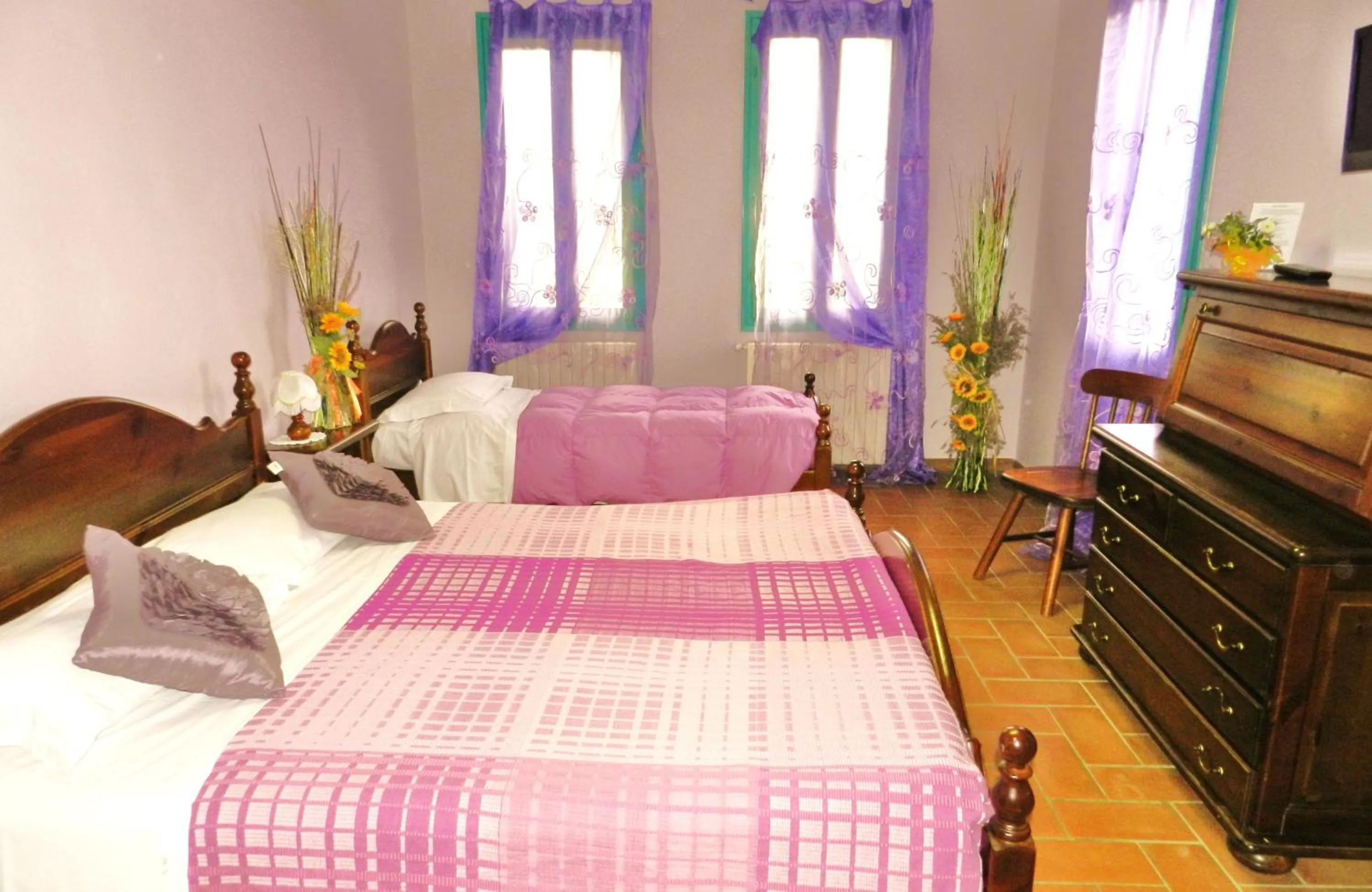 Photo of the whole room, Bed in Hotel Rurale Canneviè