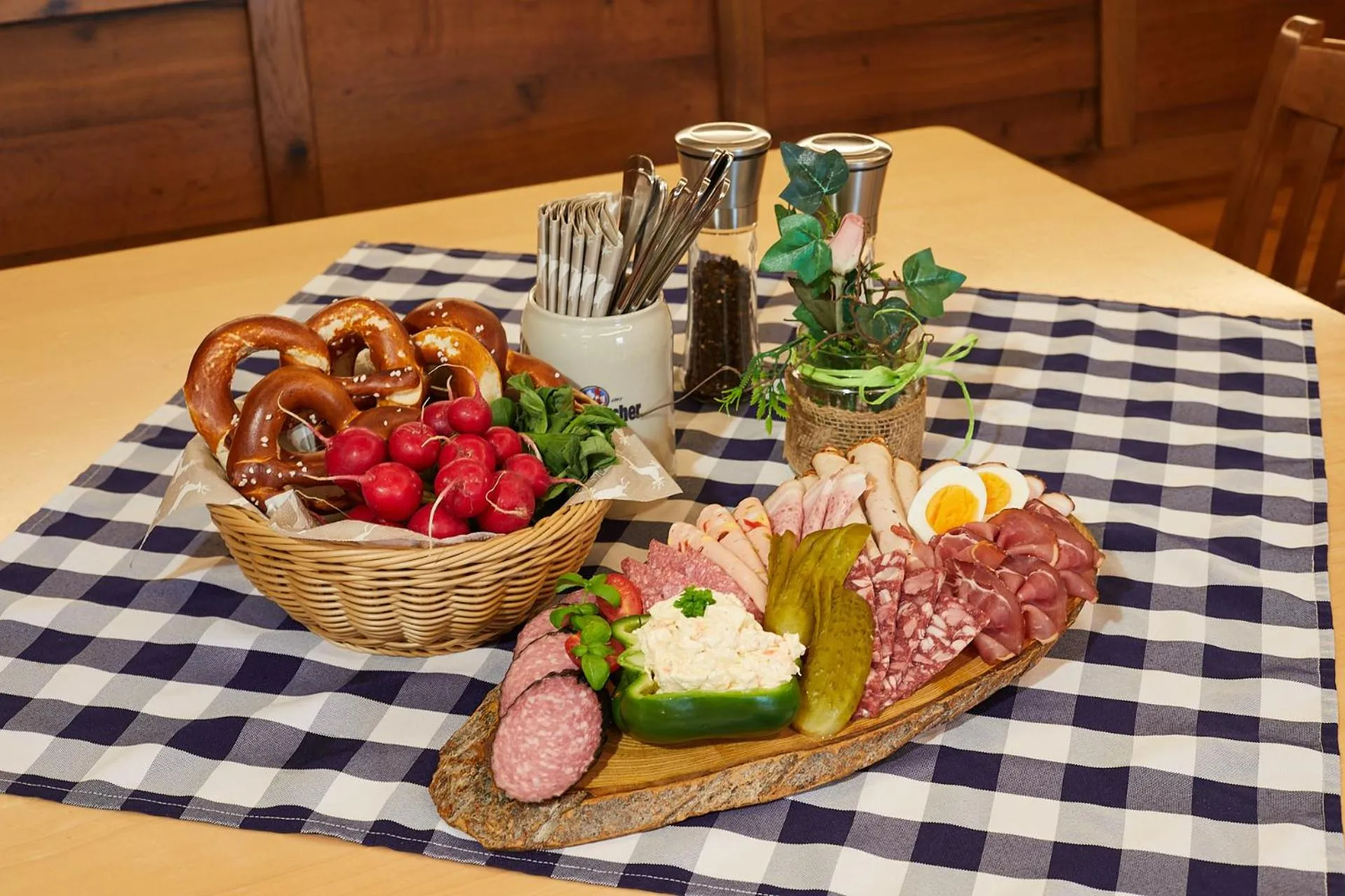 Food and drinks in Hotel Gasthof Fellner