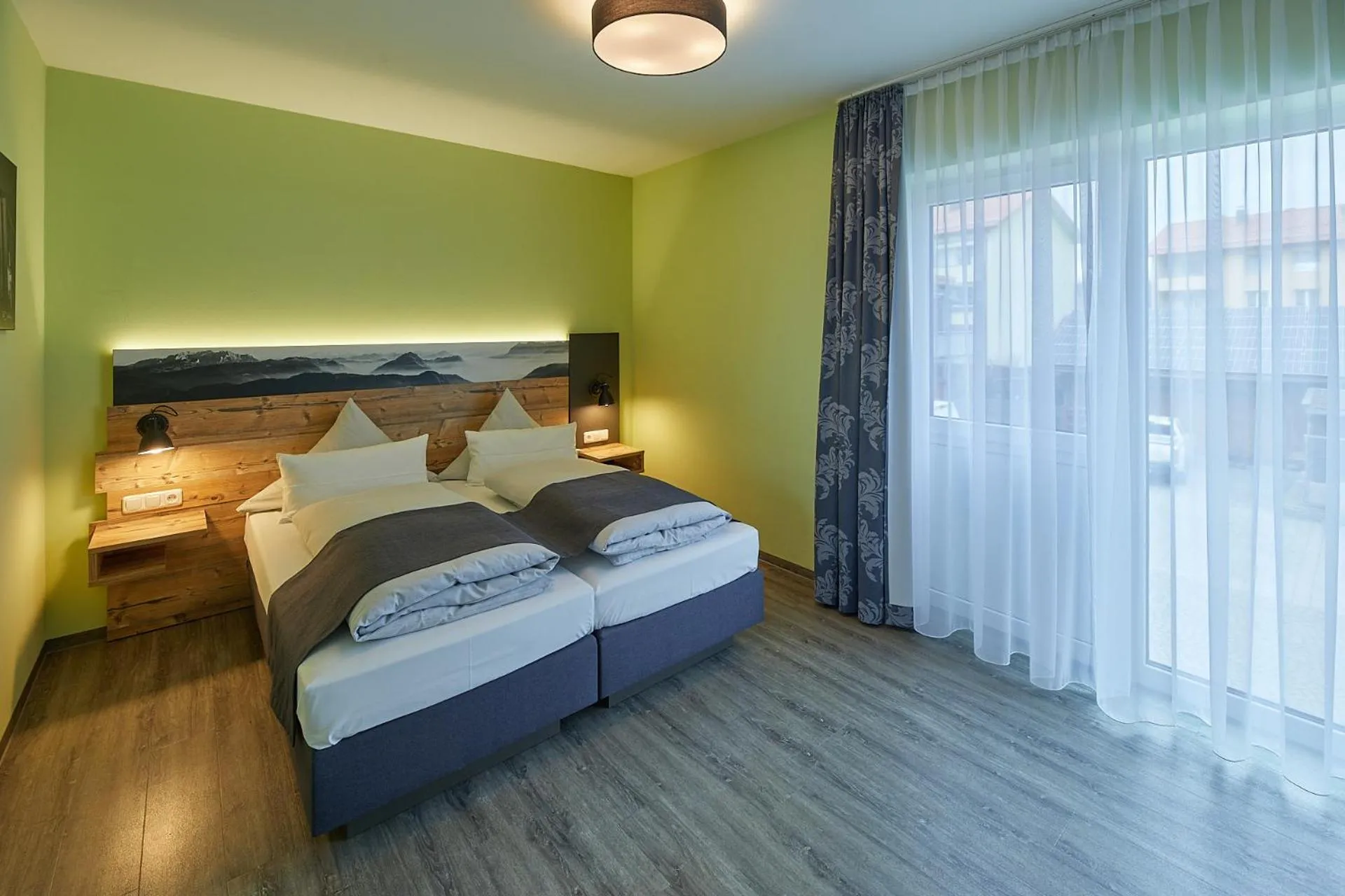 Photo of the whole room, Bed in Hotel Gasthof Fellner