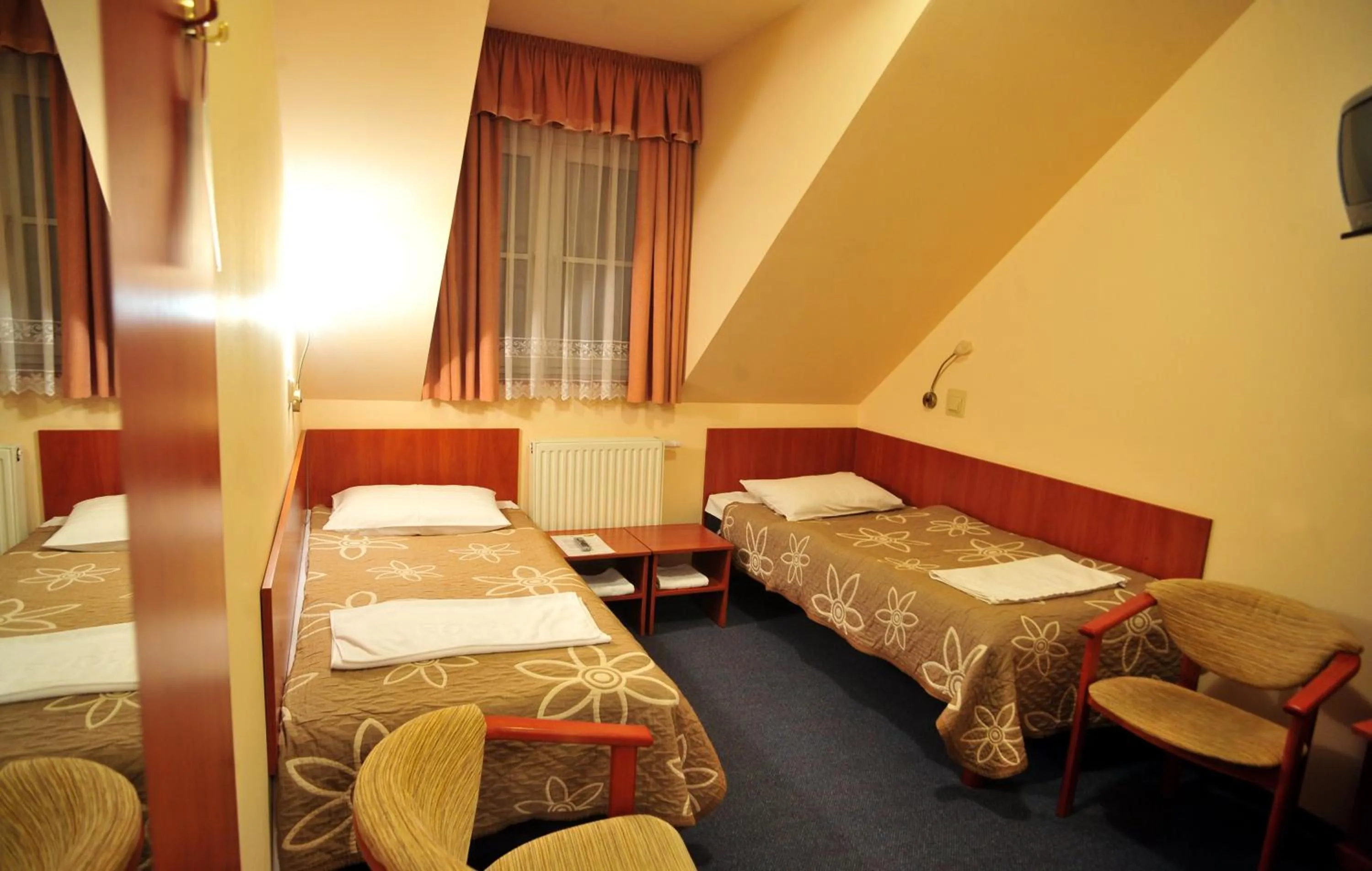 Bed in Hotel Złote Dęby