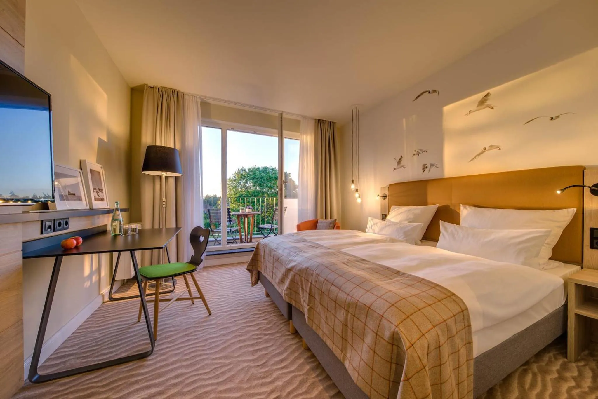 Bedroom, Bed in Hotel Restaurant Burg-Klause