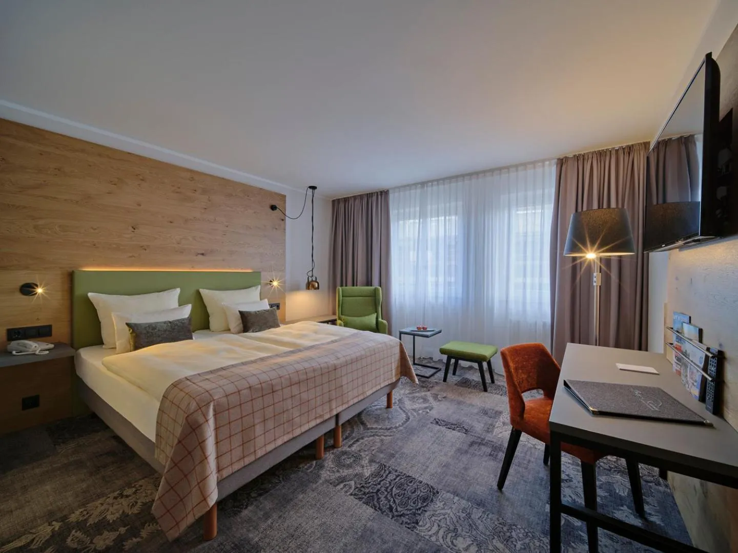 Bed in Hotel Restaurant Burg-Klause