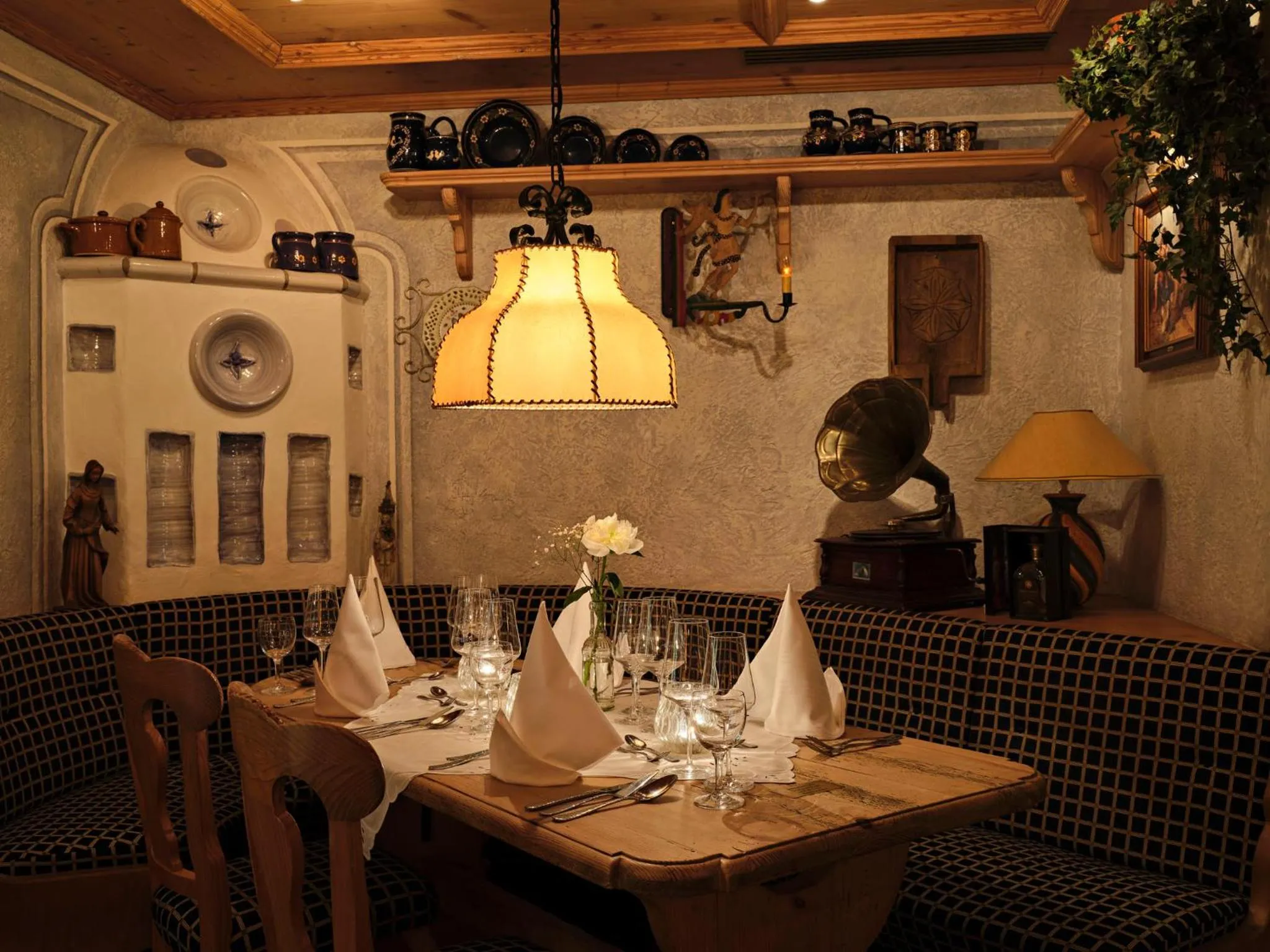 Decorative detail in Hotel Restaurant Burg-Klause