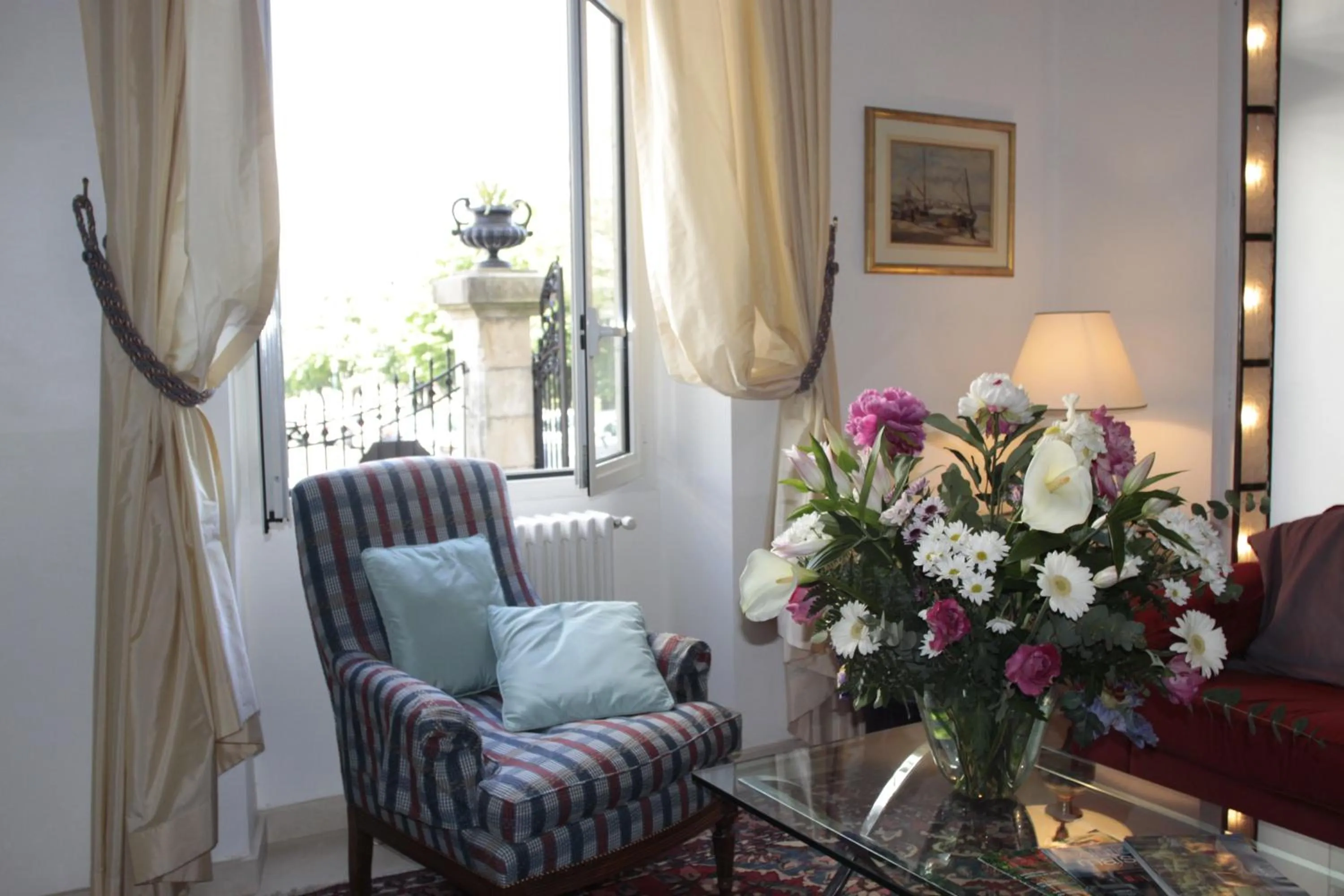 Seating area in Hôtel Maïtagaria