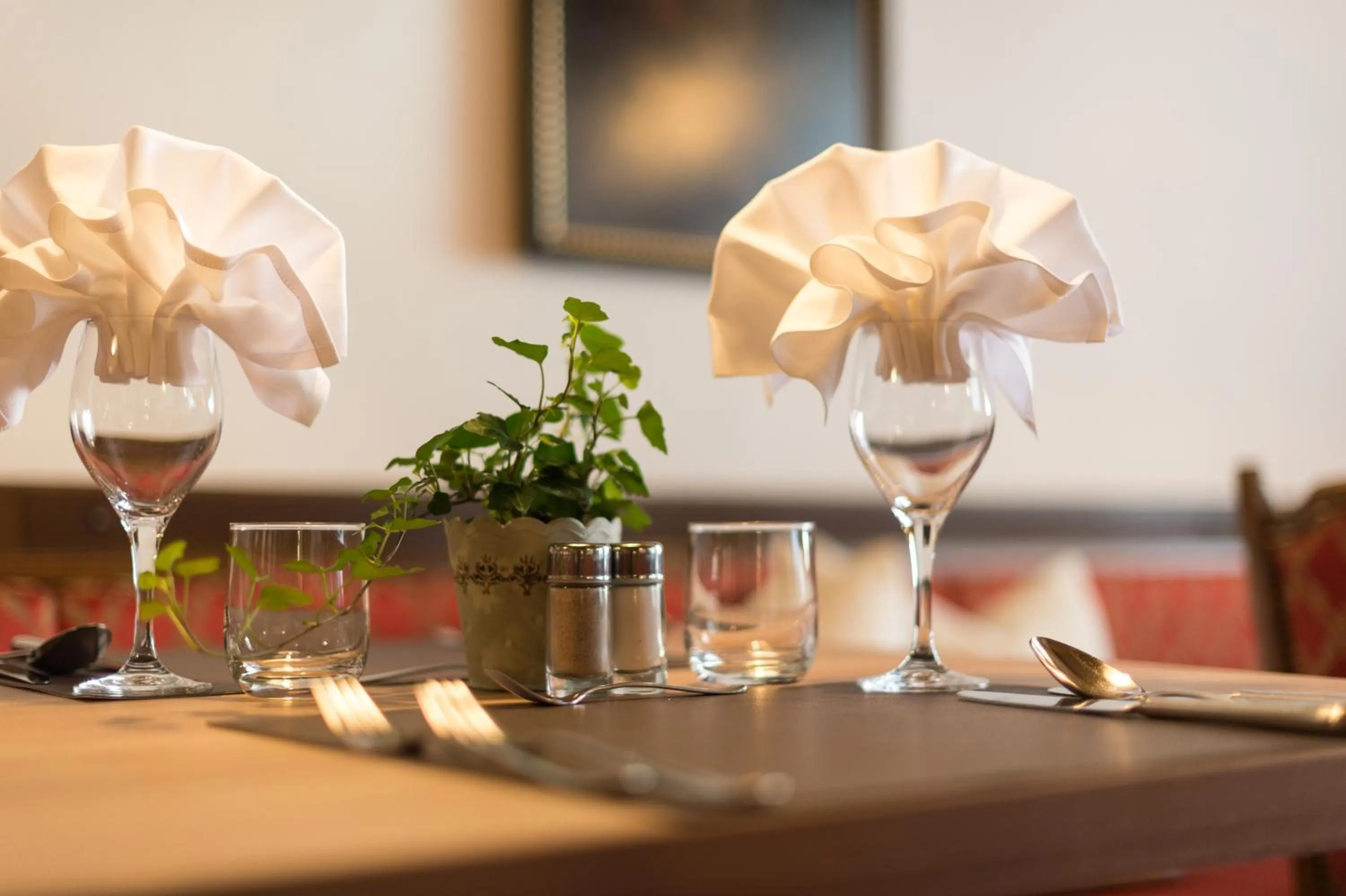 Restaurant/places to eat in Hotel Mirabell