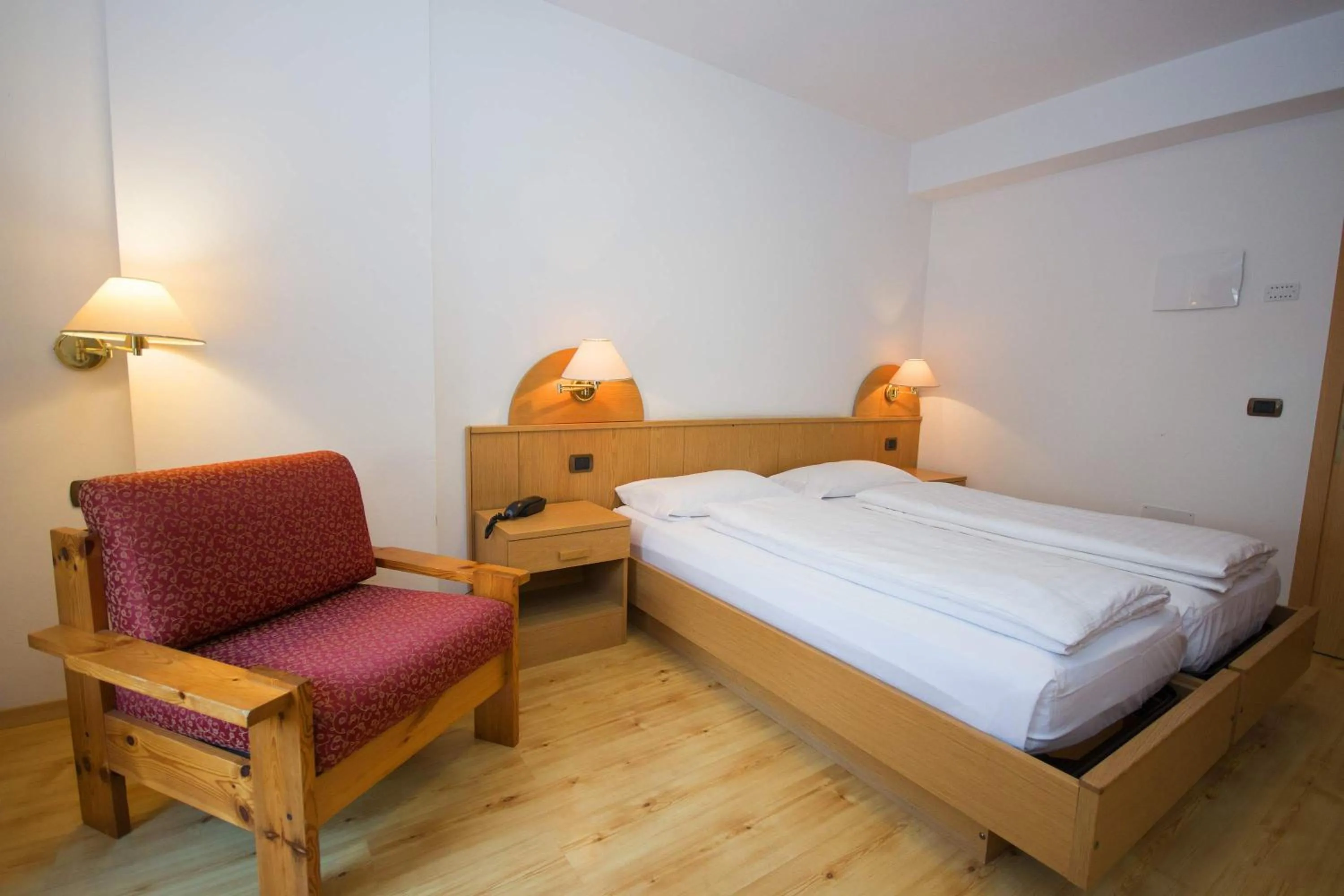 Bedroom, Bed in Hotel Miravalle