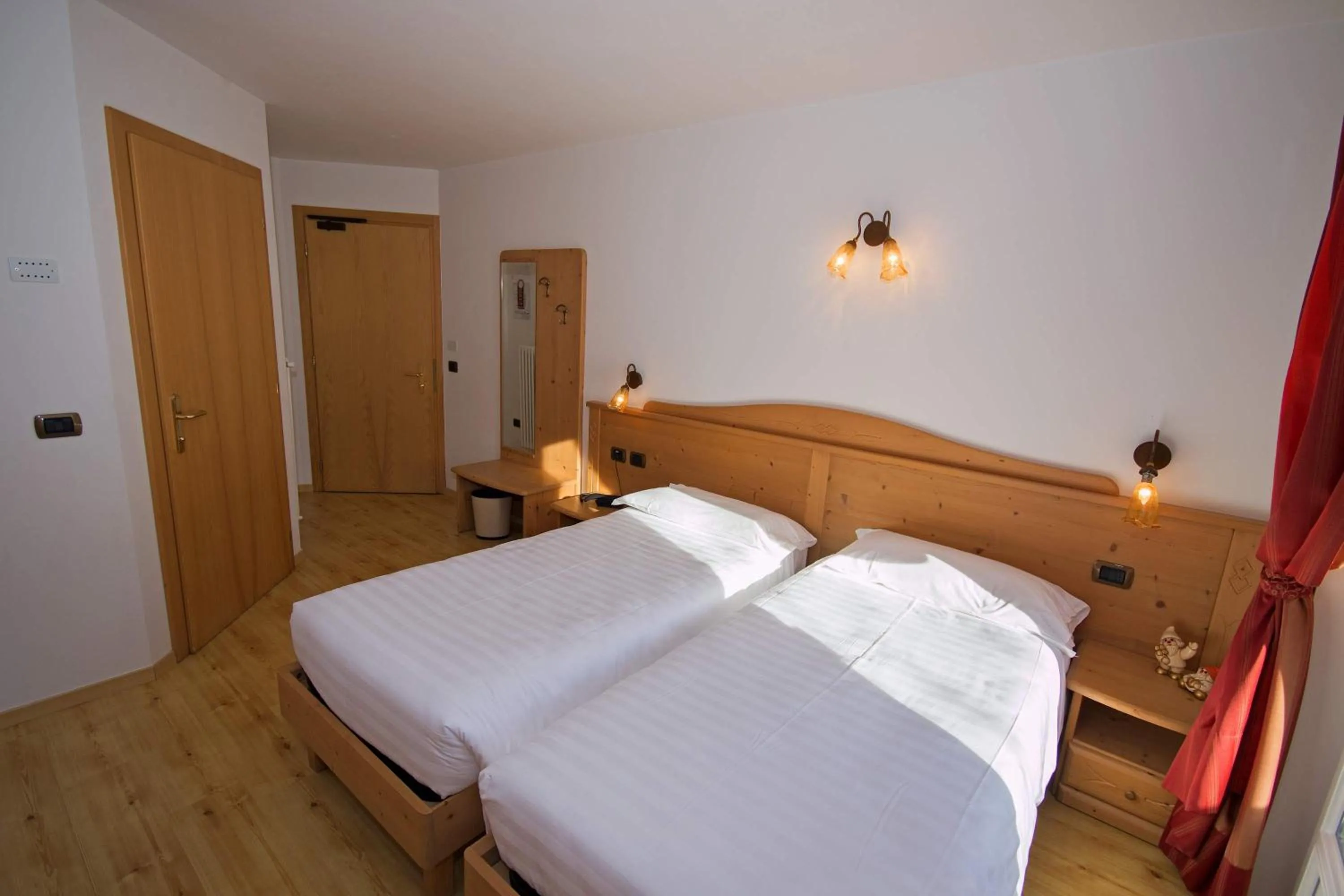 Bedroom, Bed in Hotel Miravalle