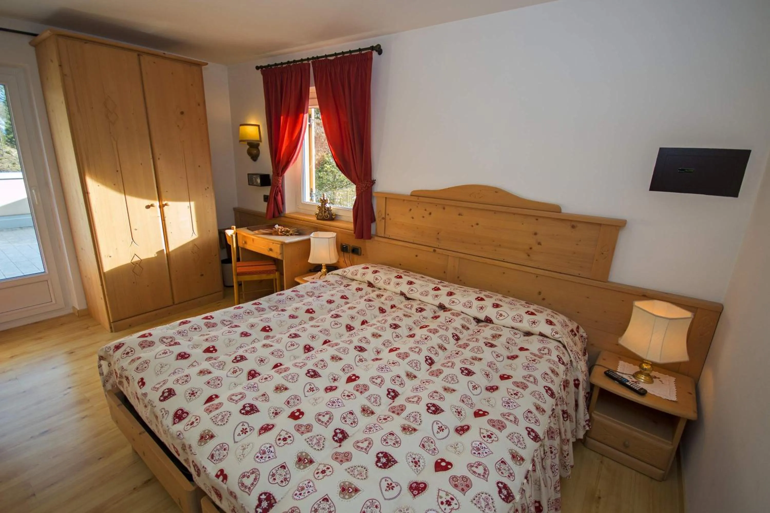 Bedroom, Bed in Hotel Miravalle