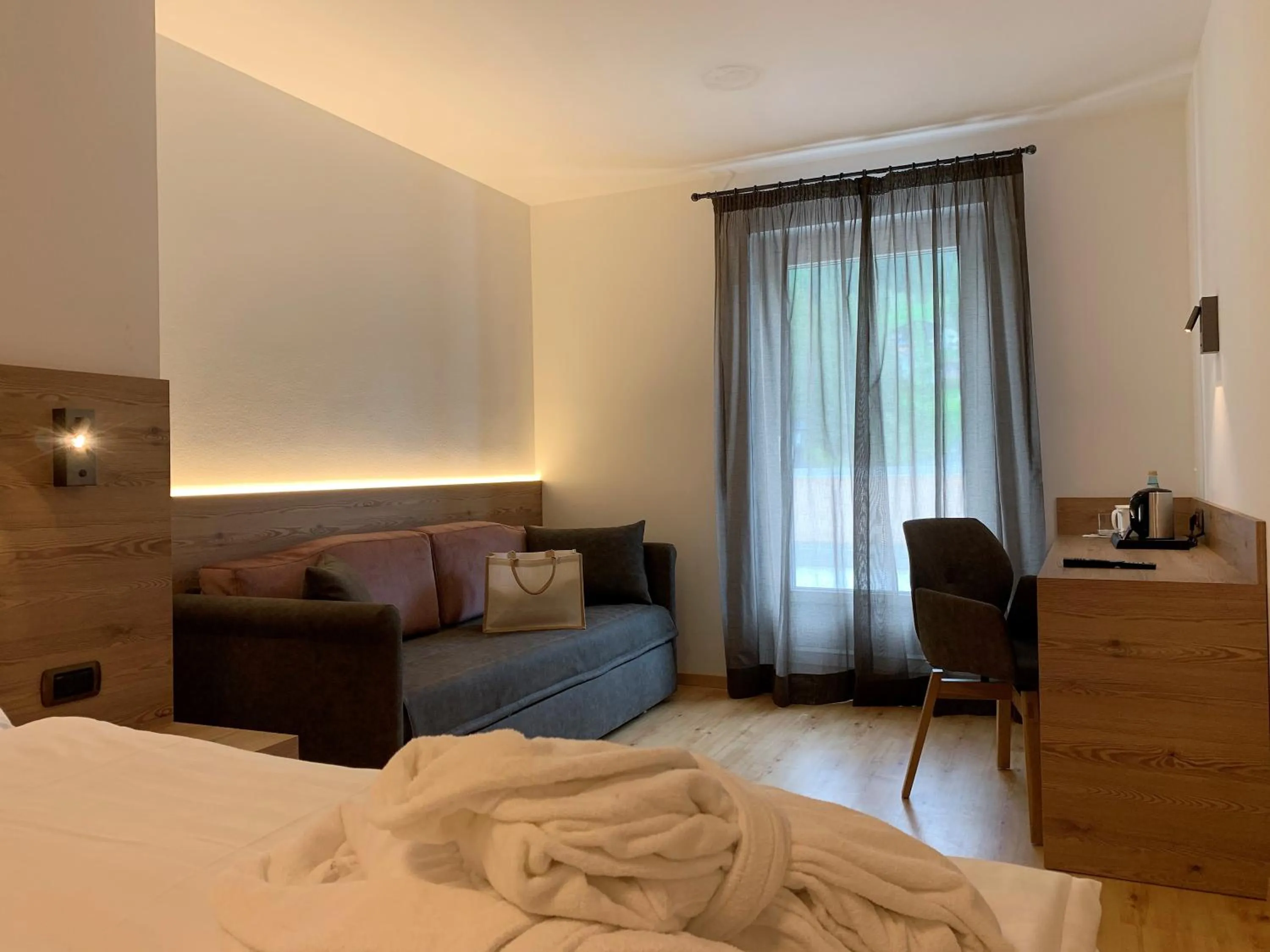 Bedroom, Bed in Hotel Miravalle