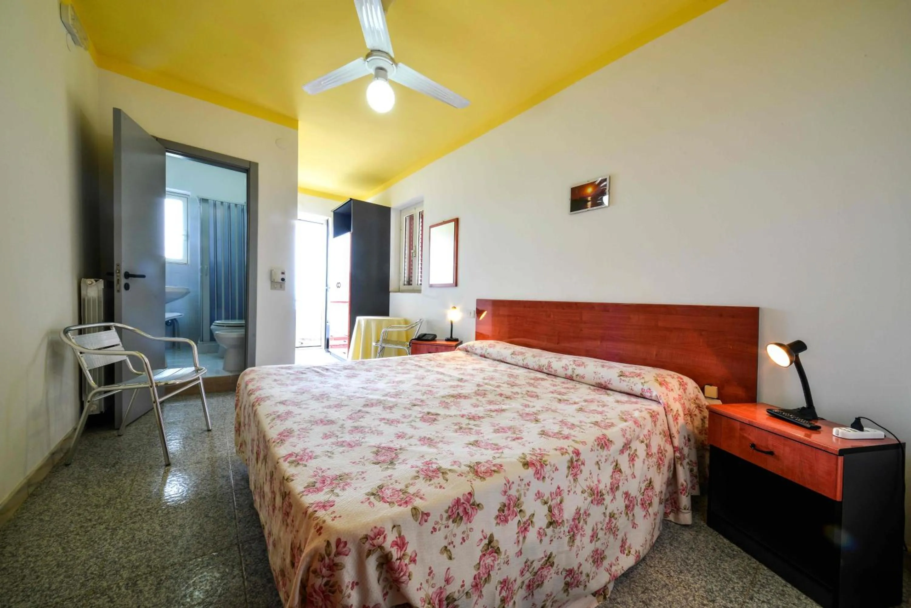 Breakfast, Bed in Hotel Piccolo Paradiso