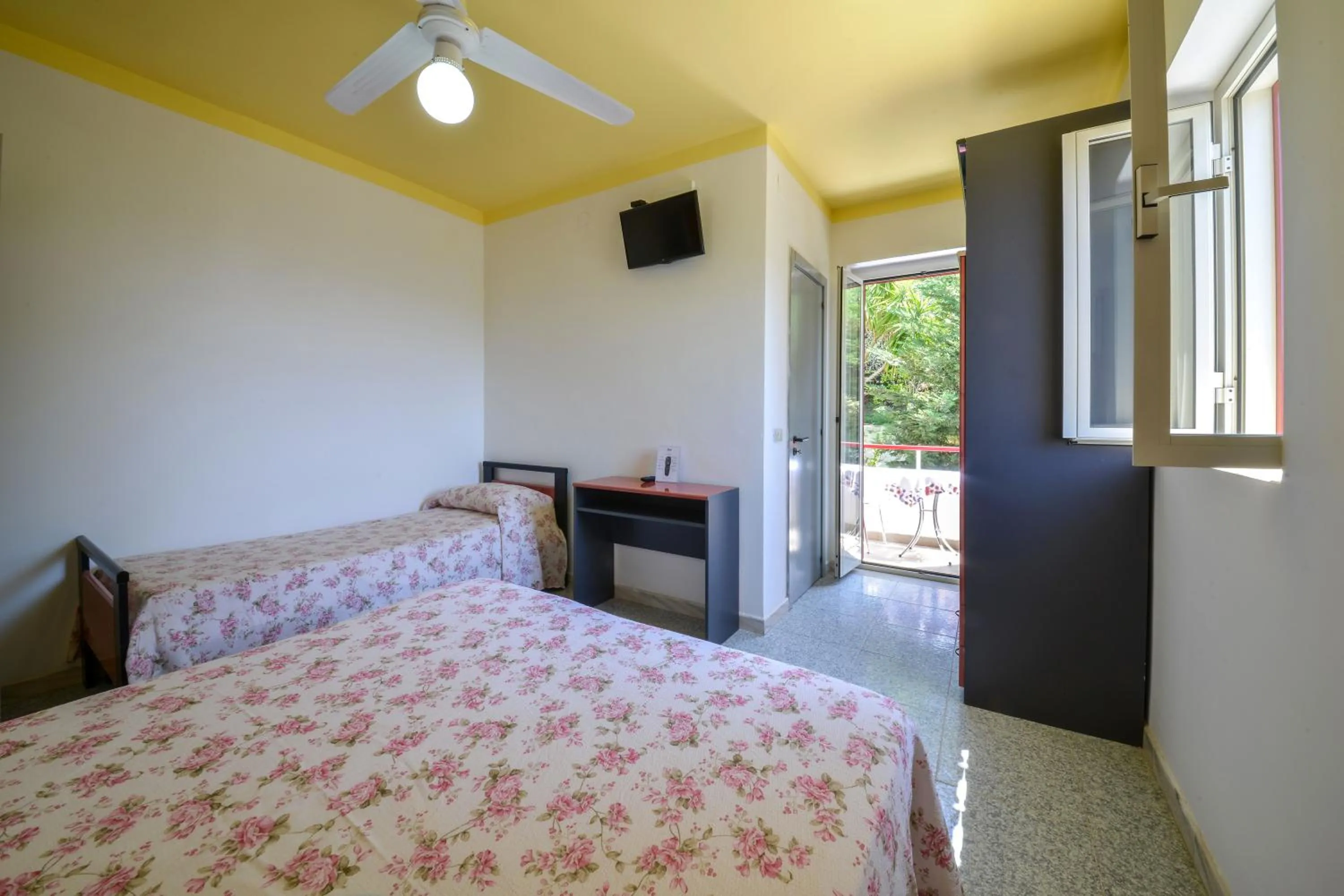 Bedroom, Bed in Hotel Piccolo Paradiso