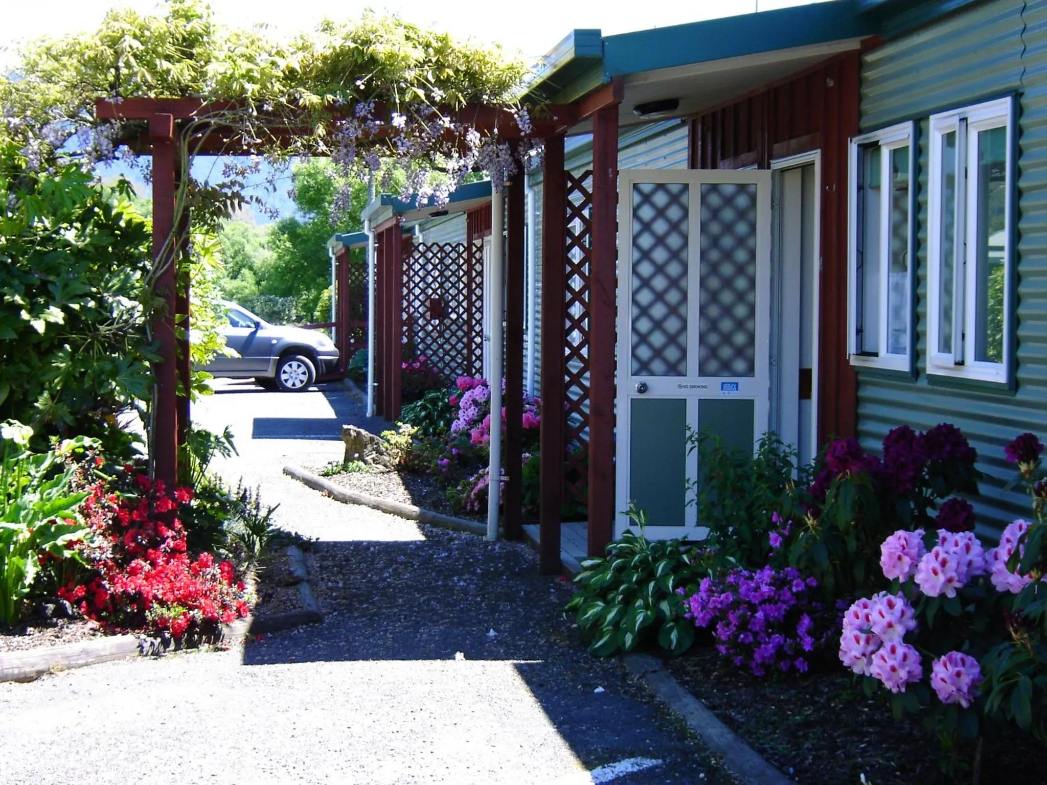 Property building in Anatoki Lodge Motel