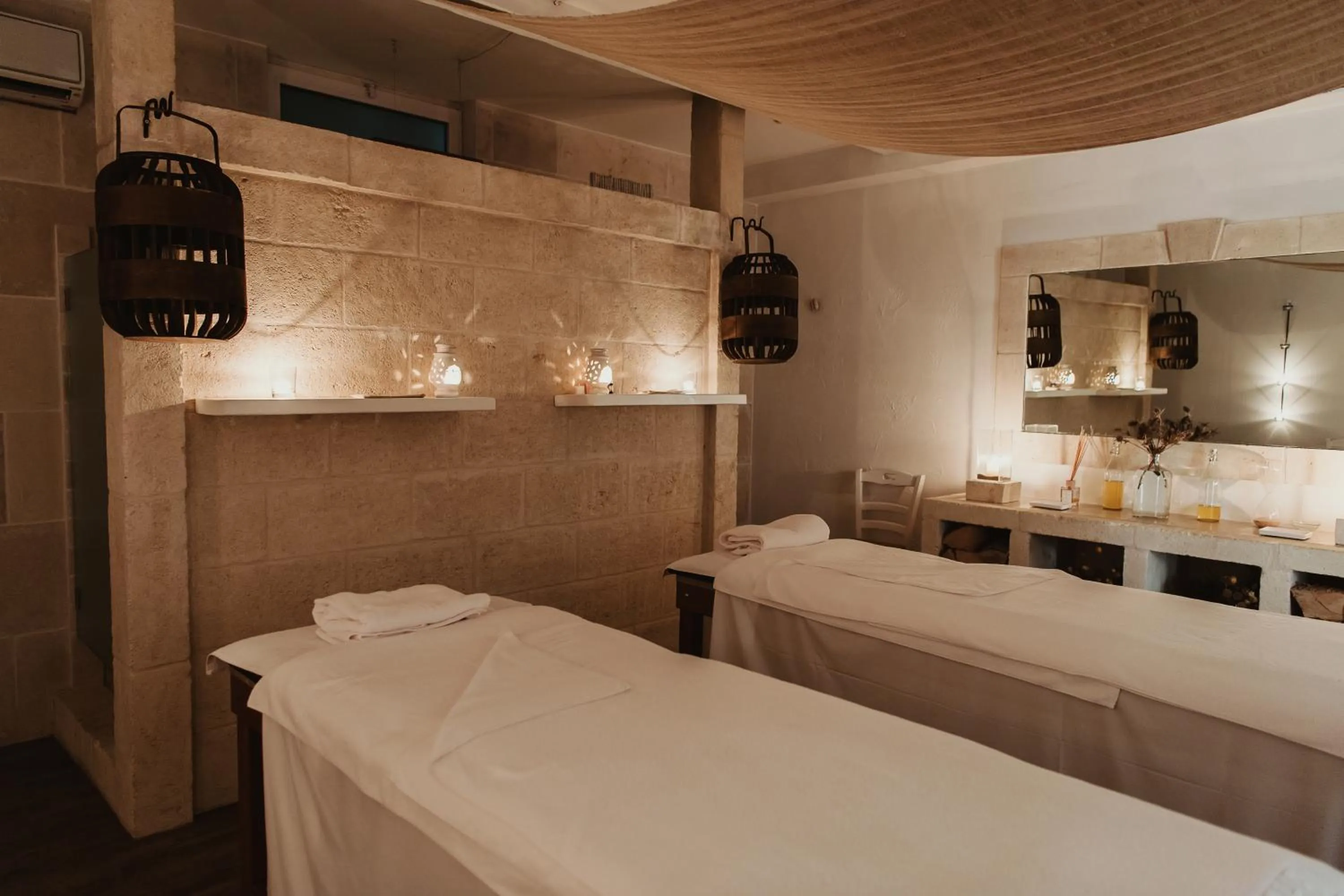 Massage, Bed in Canne Bianche Lifestyle Hotel