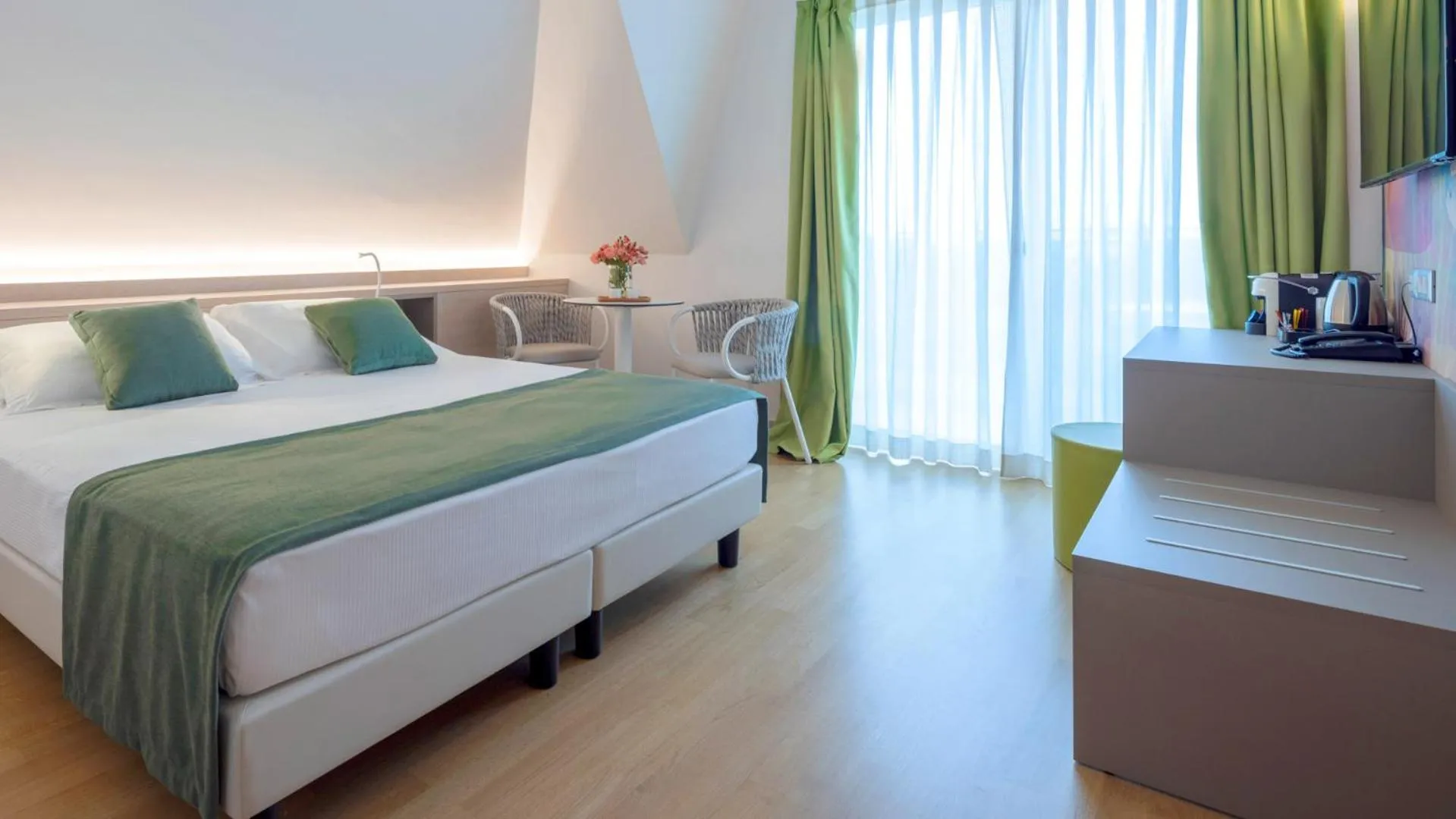 Bed in Hotel President