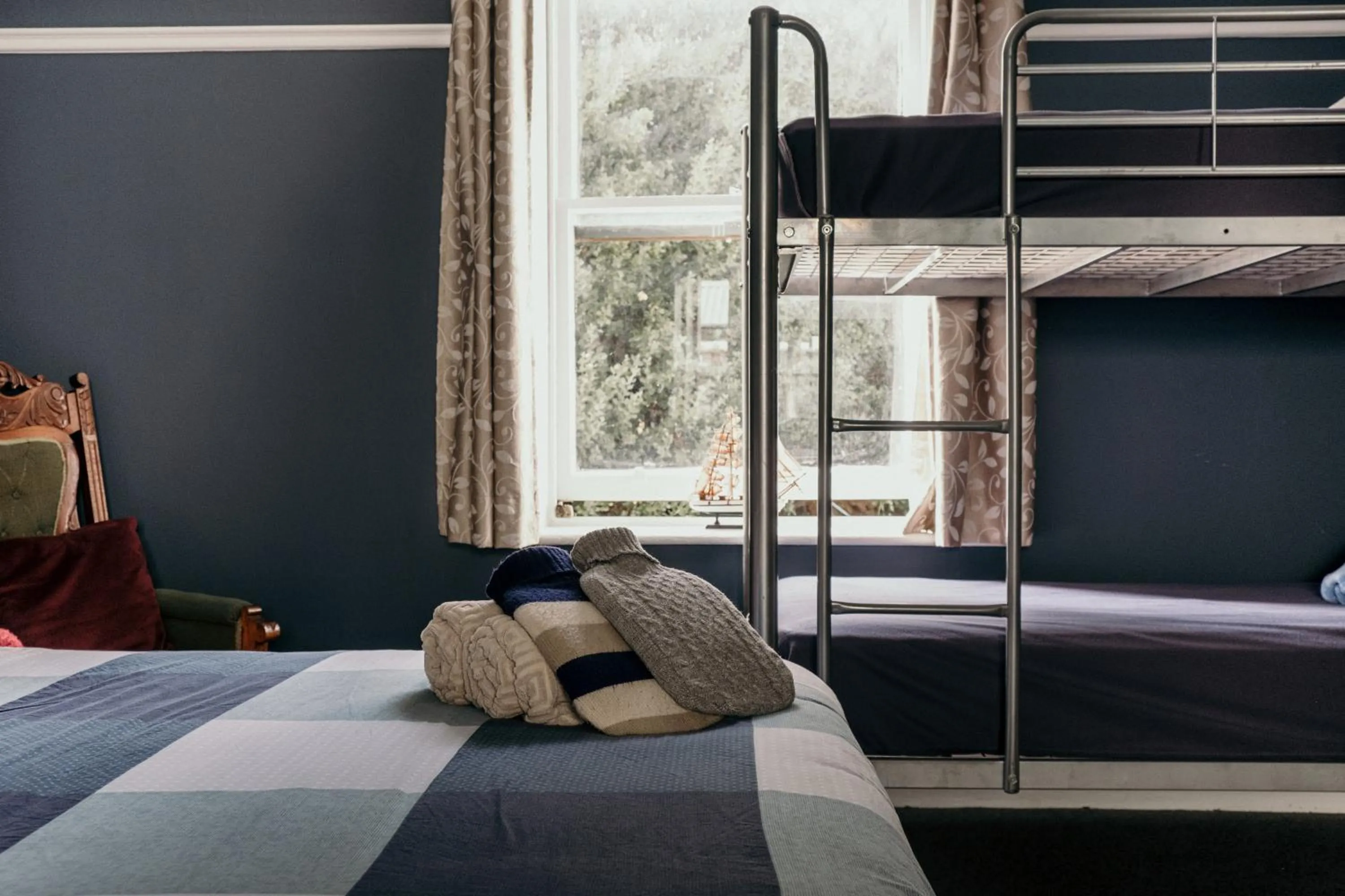 Bedroom, Bed in The Wandering Whale Port Fairy